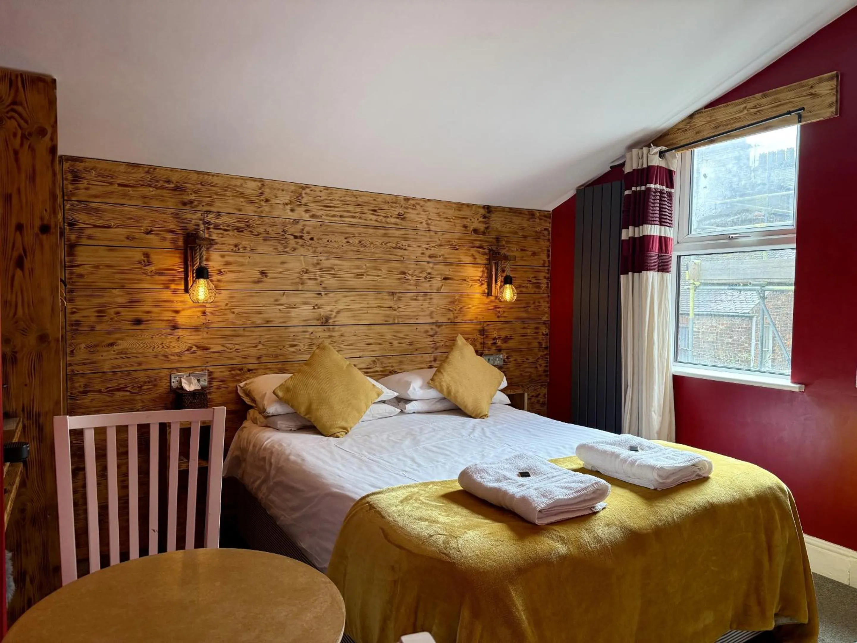 Bedroom, Bed in Vikings Accommodation