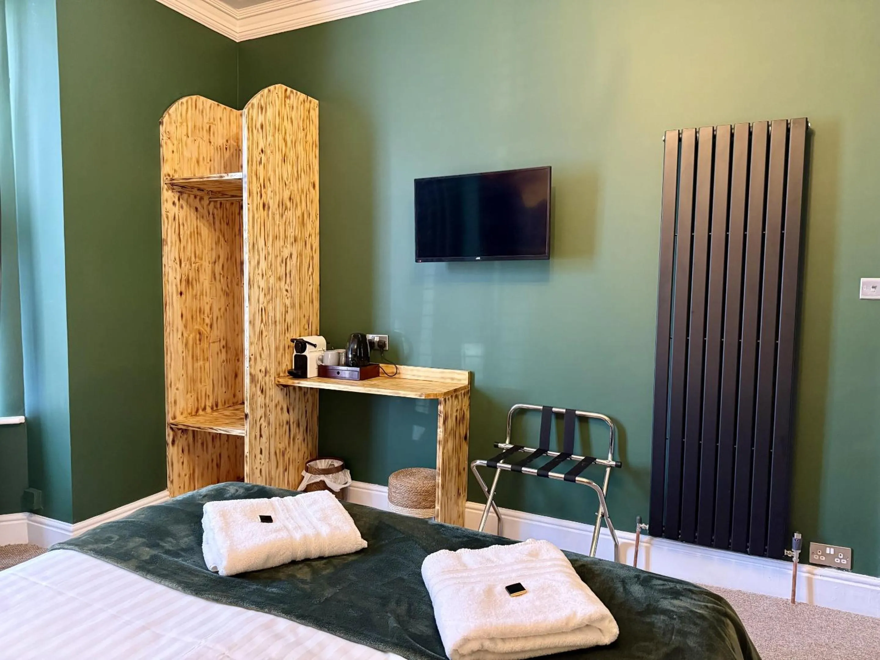 Bedroom, Bed in Vikings Accommodation