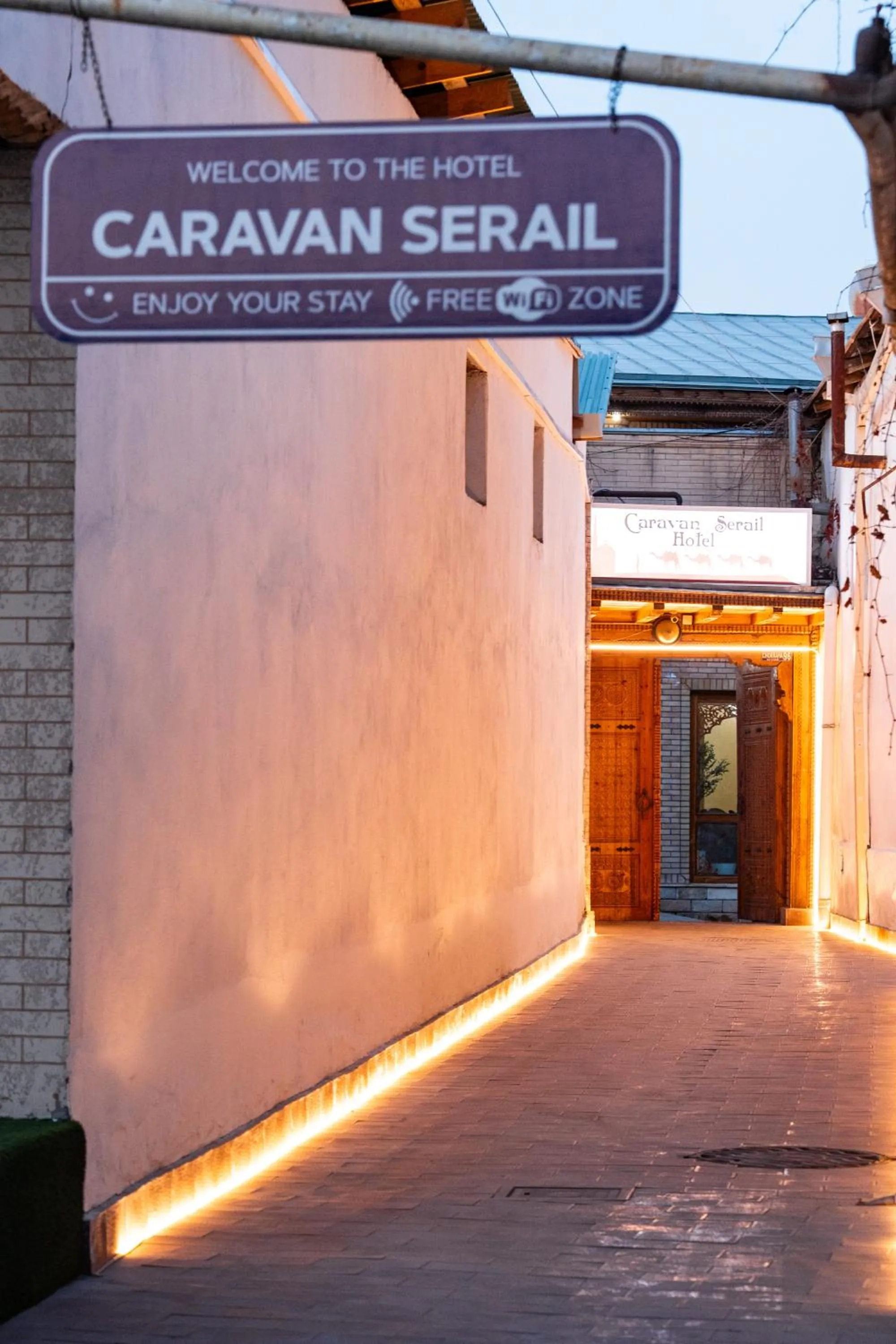 Facade/entrance in Hotel Caravan Serail