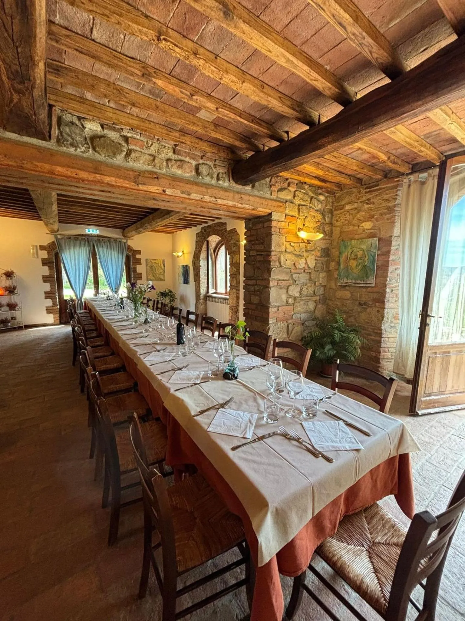 Restaurant/places to eat in Hotel Giogliano