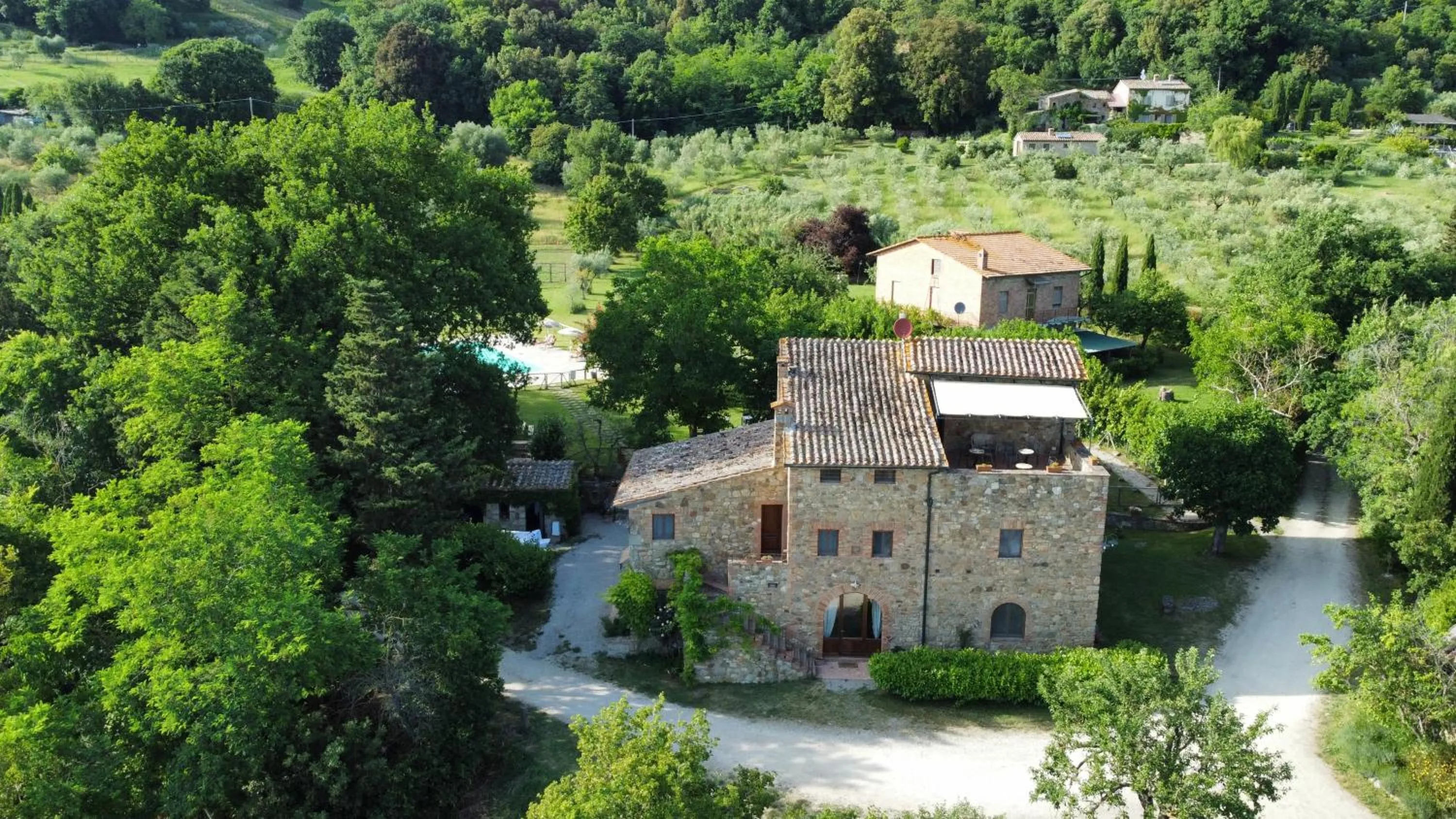 Property building in Hotel Giogliano