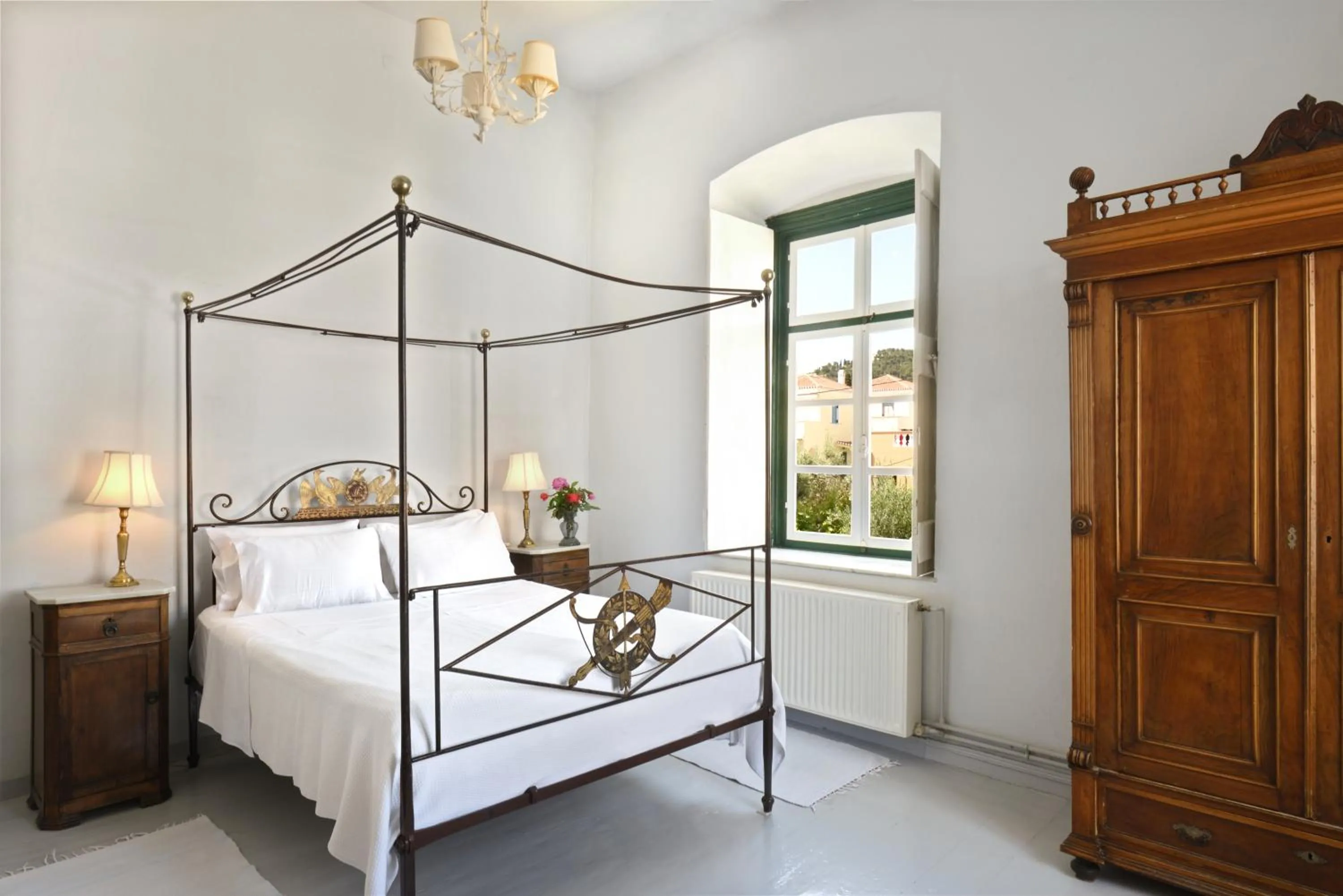 Bedroom, Bed in Orloff Resort