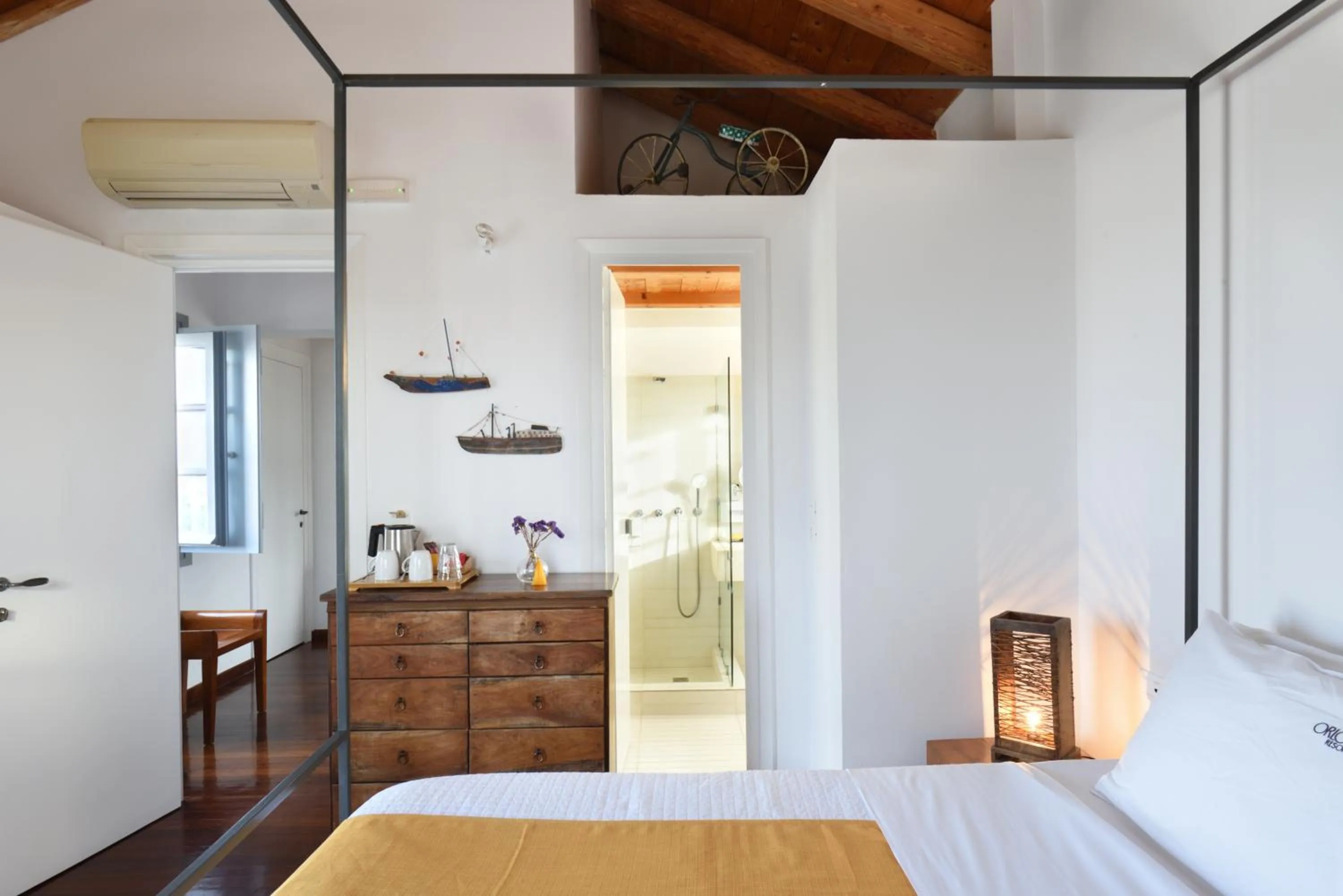 Bedroom, Bed in Orloff Resort