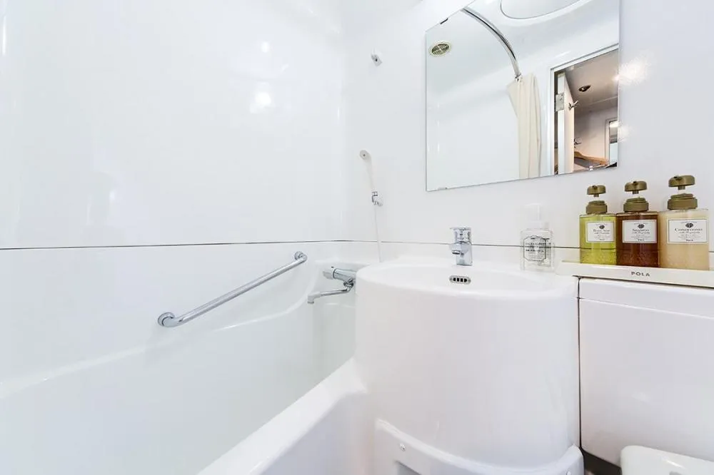 Bathroom in Cityroute Hotel