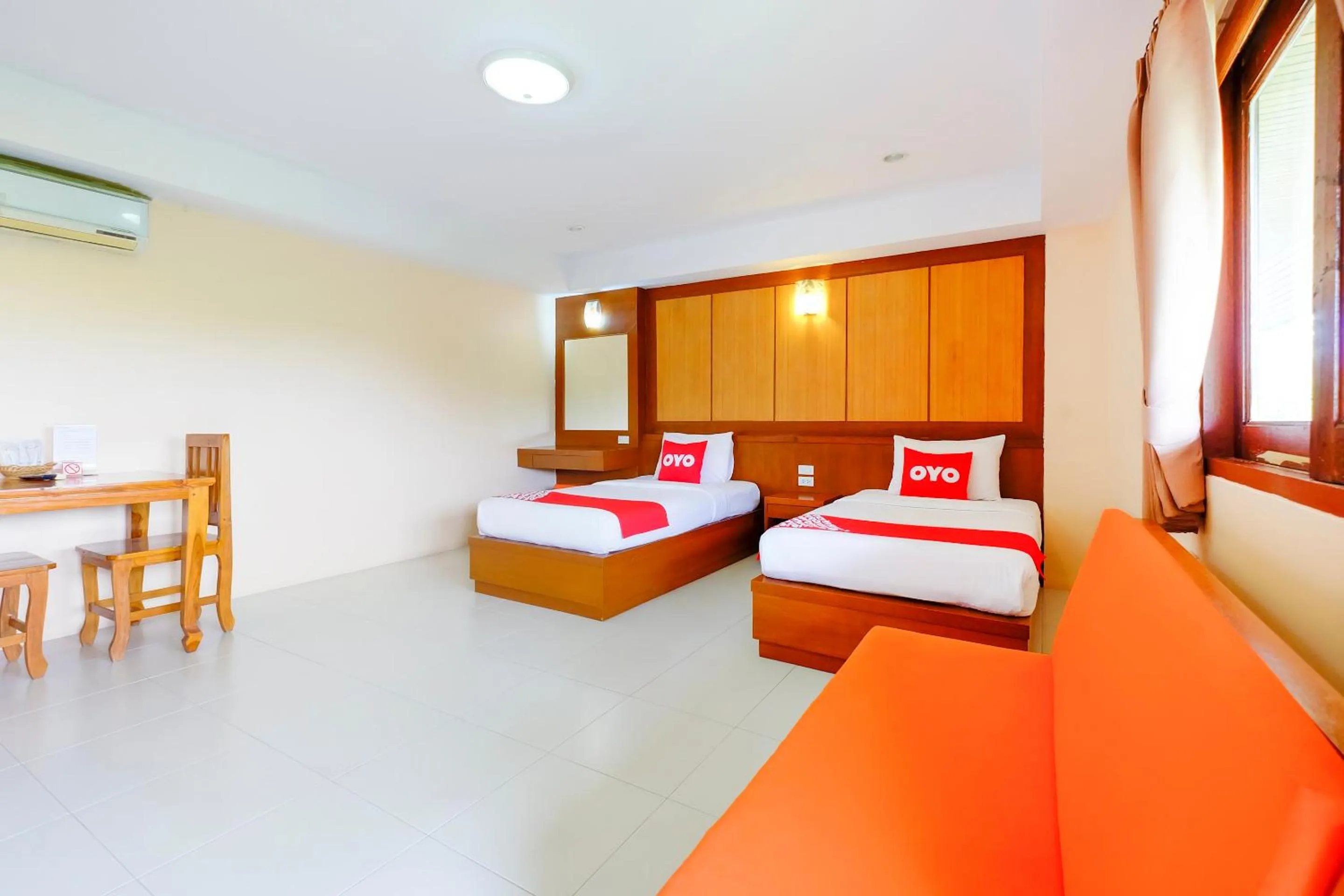 Bedroom, Bed in Rak Samui Residence