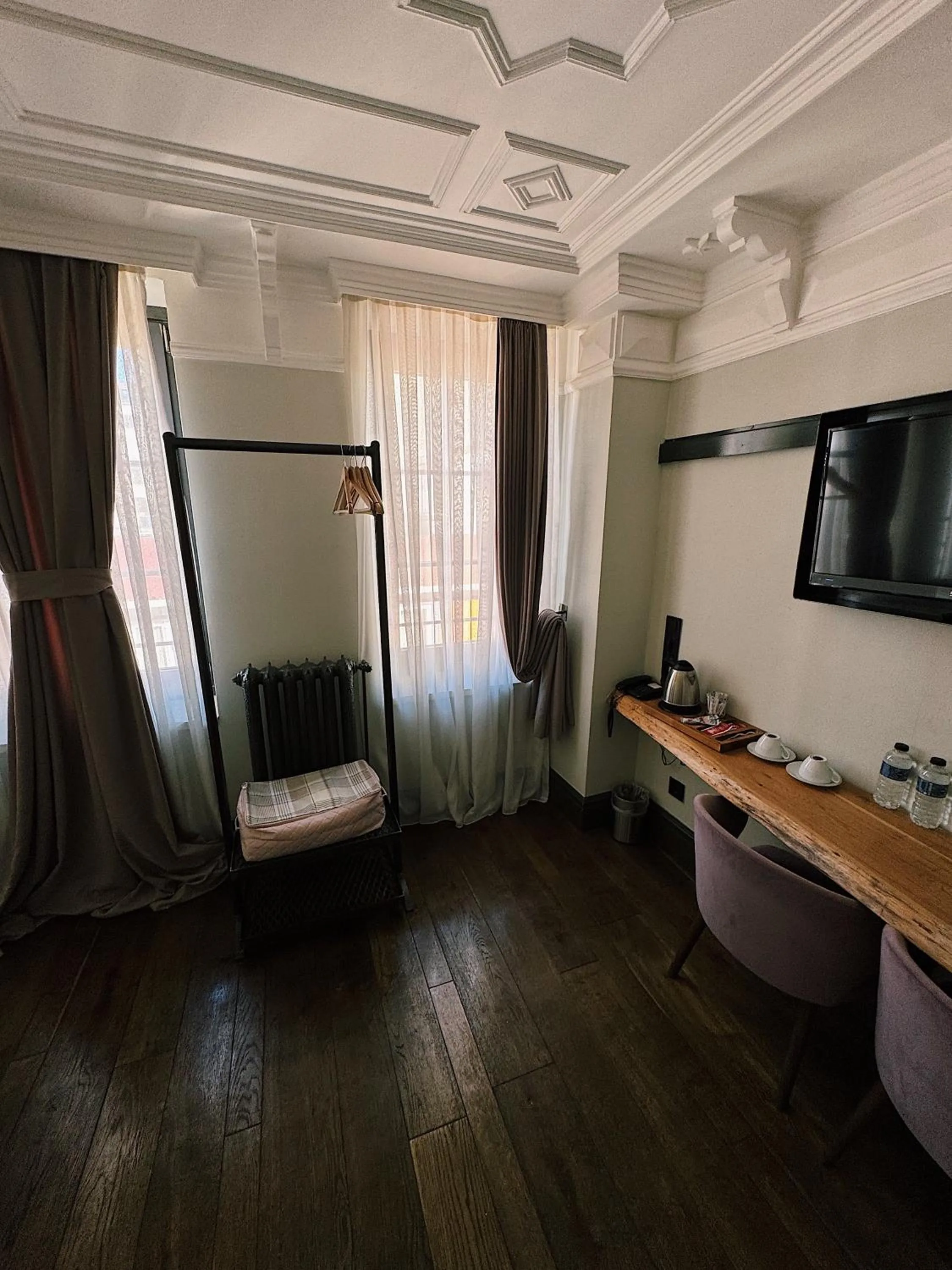 wardrobe in Taksim Avenue