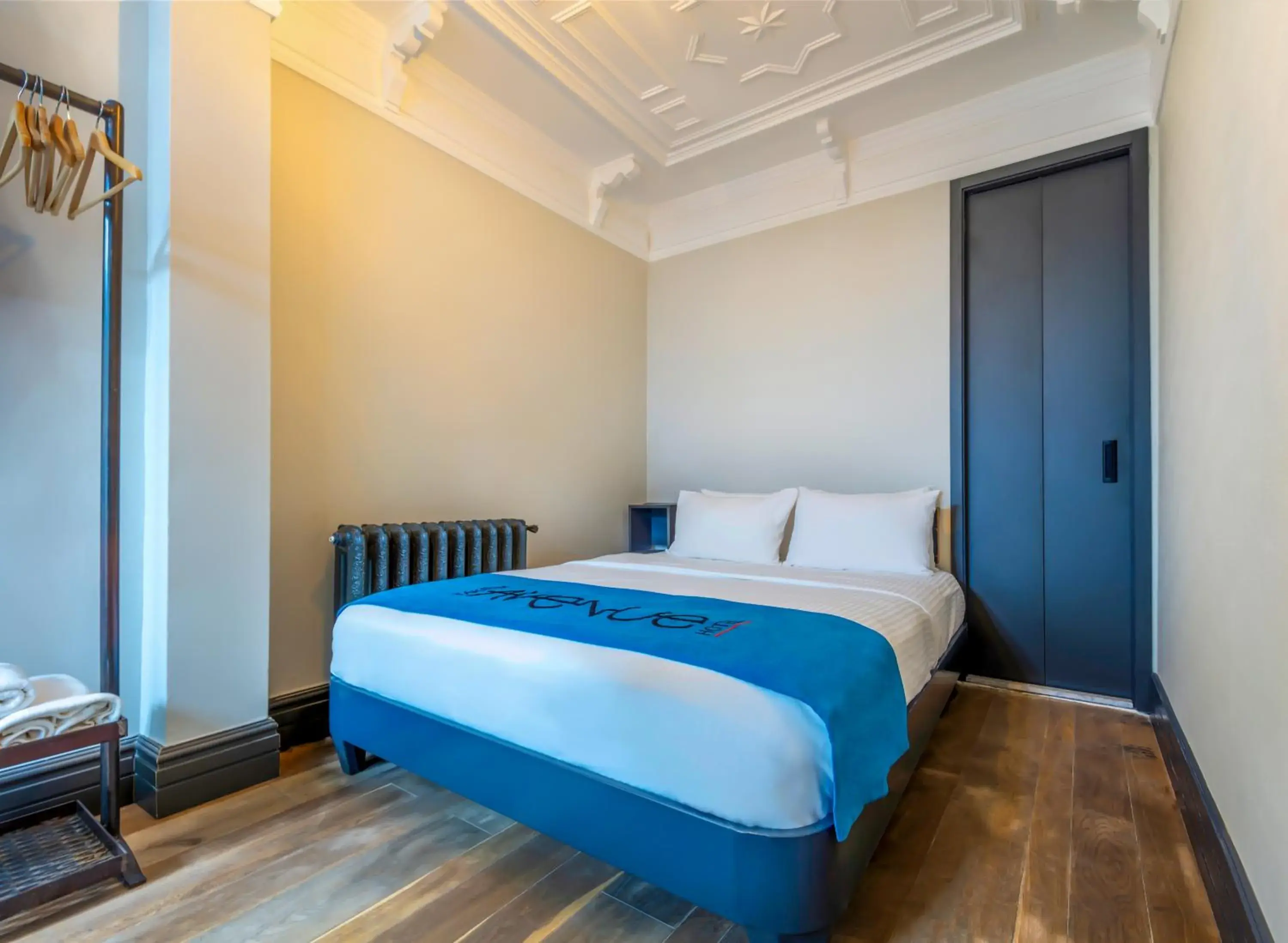 Basic Double Room in Taksim Avenue Basic Double Room in Taksim Avenue