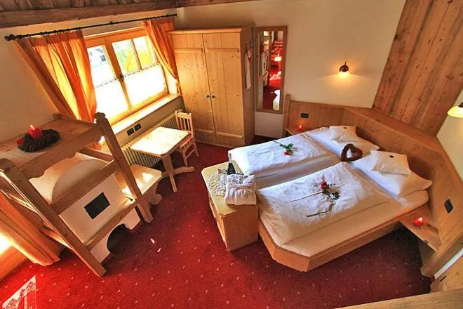 Photo of the whole room, Bed in Hotel Garni San Nicolò