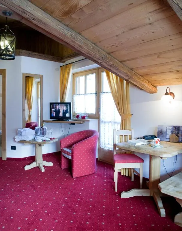 TV and multimedia in Hotel Garni San Nicolò