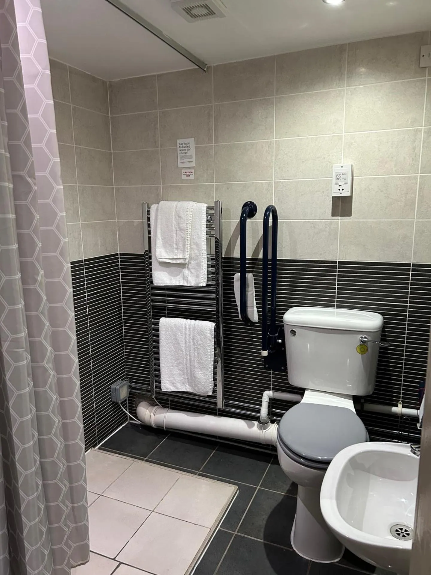 Toilet in Ramada Birmingham Oldbury M5 J2