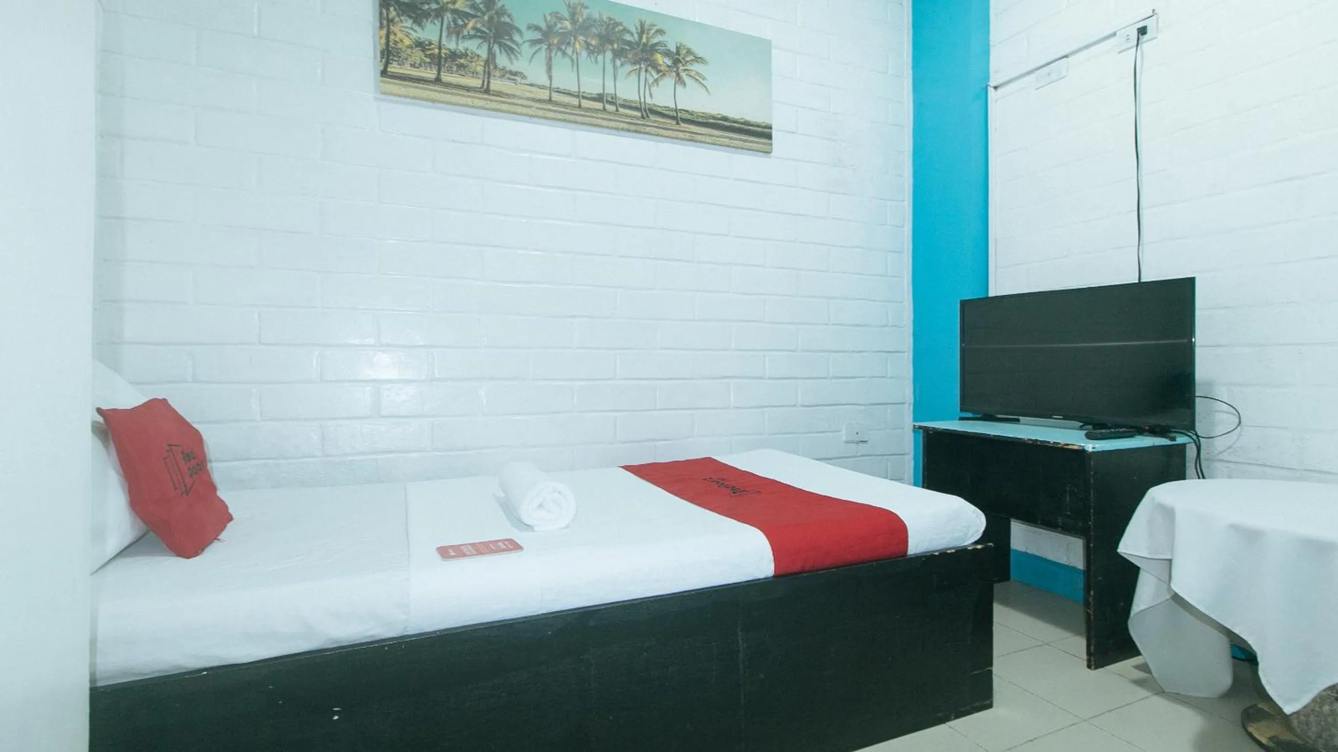 Bed in RedDoorz at La Maria Pension And Tourist Inn