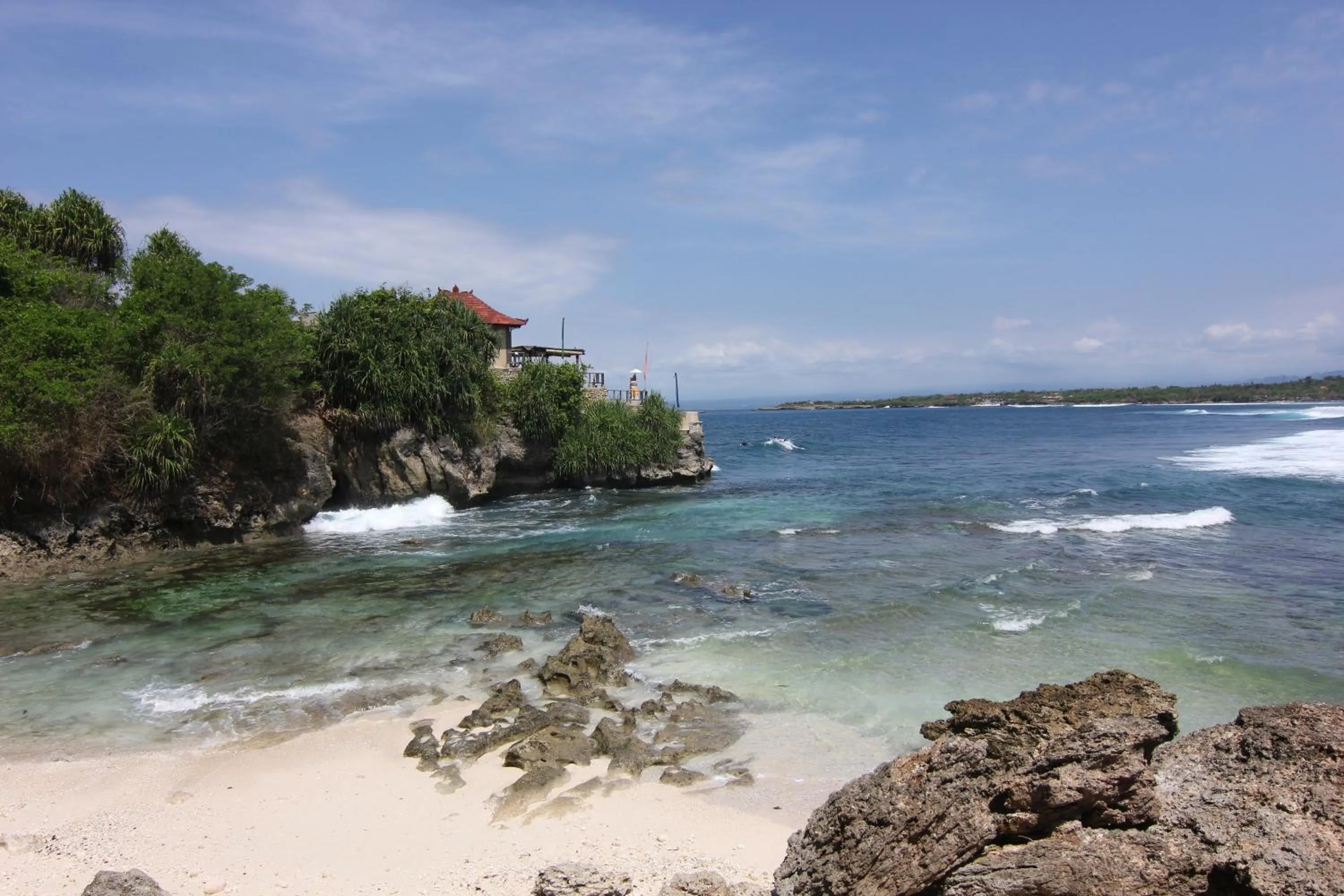 Beach in Secret Point Huts