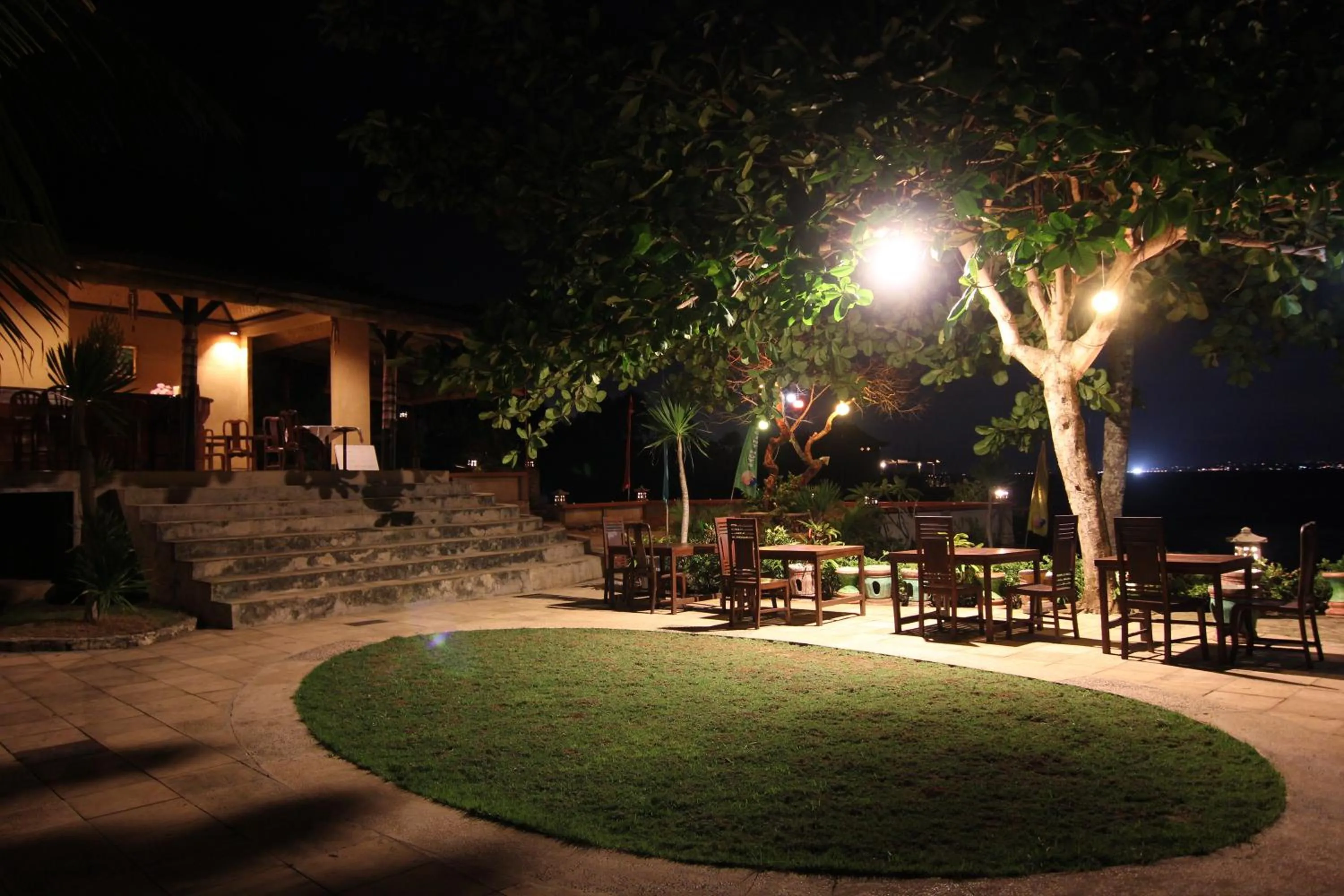 Garden in Secret Point Huts