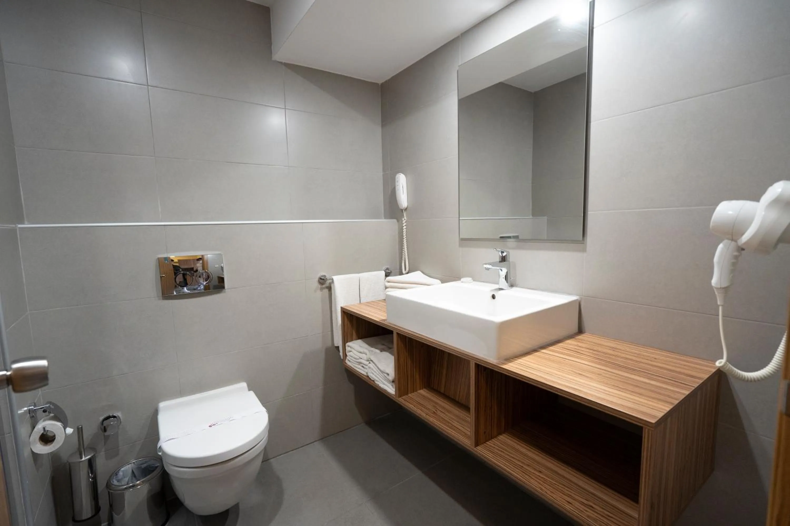 Shower in Begonville Hotel