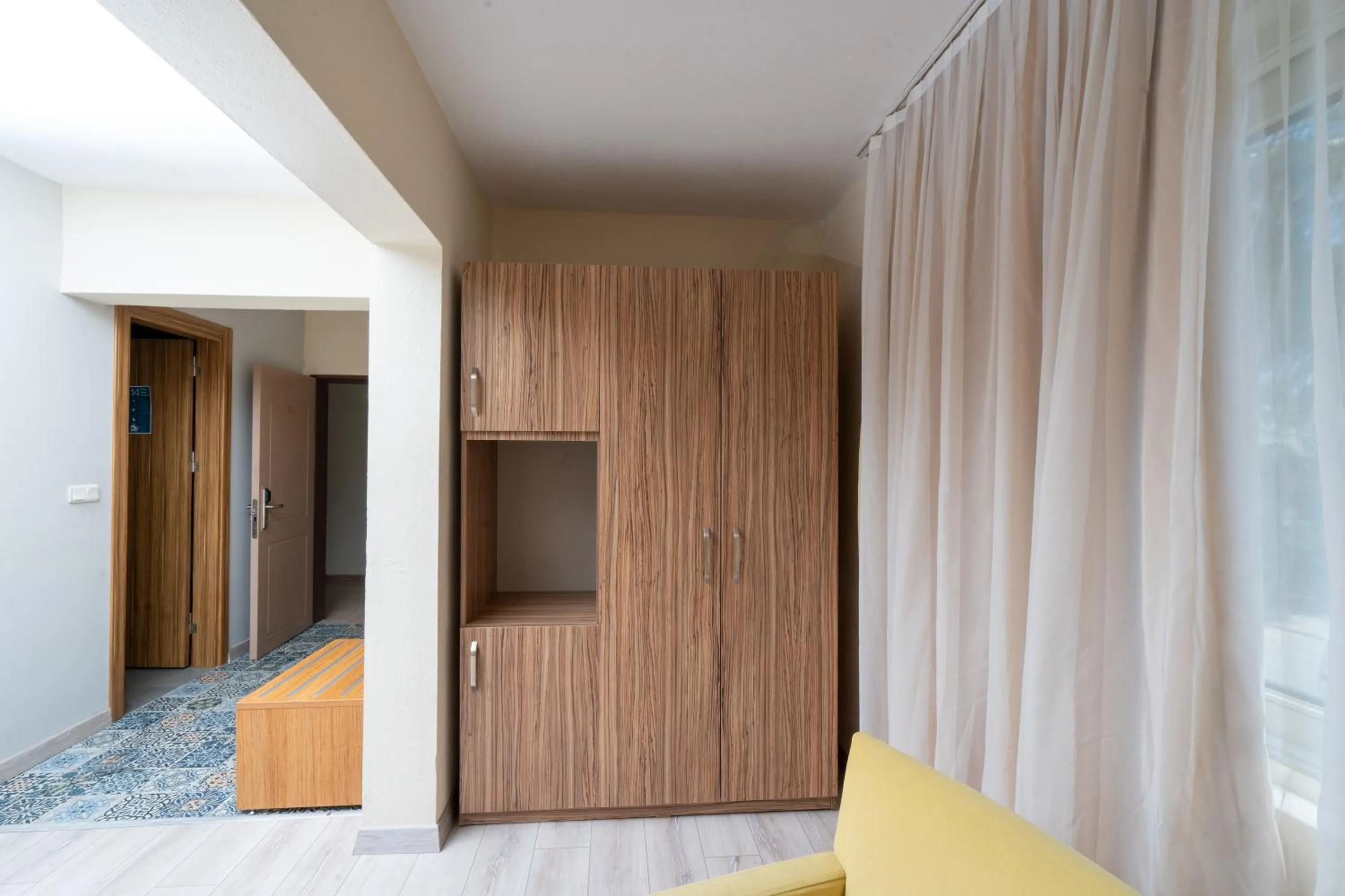 wardrobe in Begonville Hotel