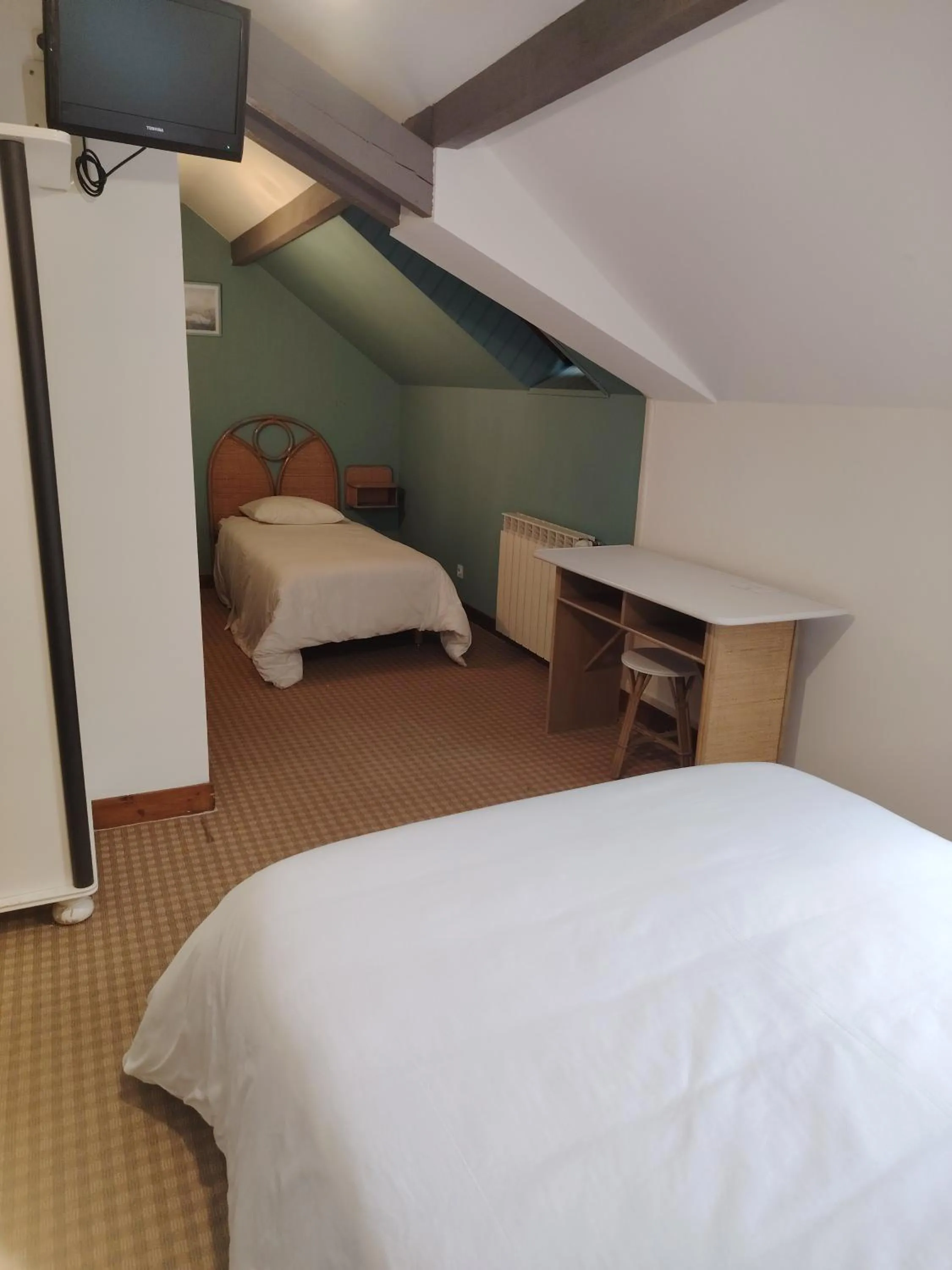 Bedroom, Bed in A La Porte Saint Jean