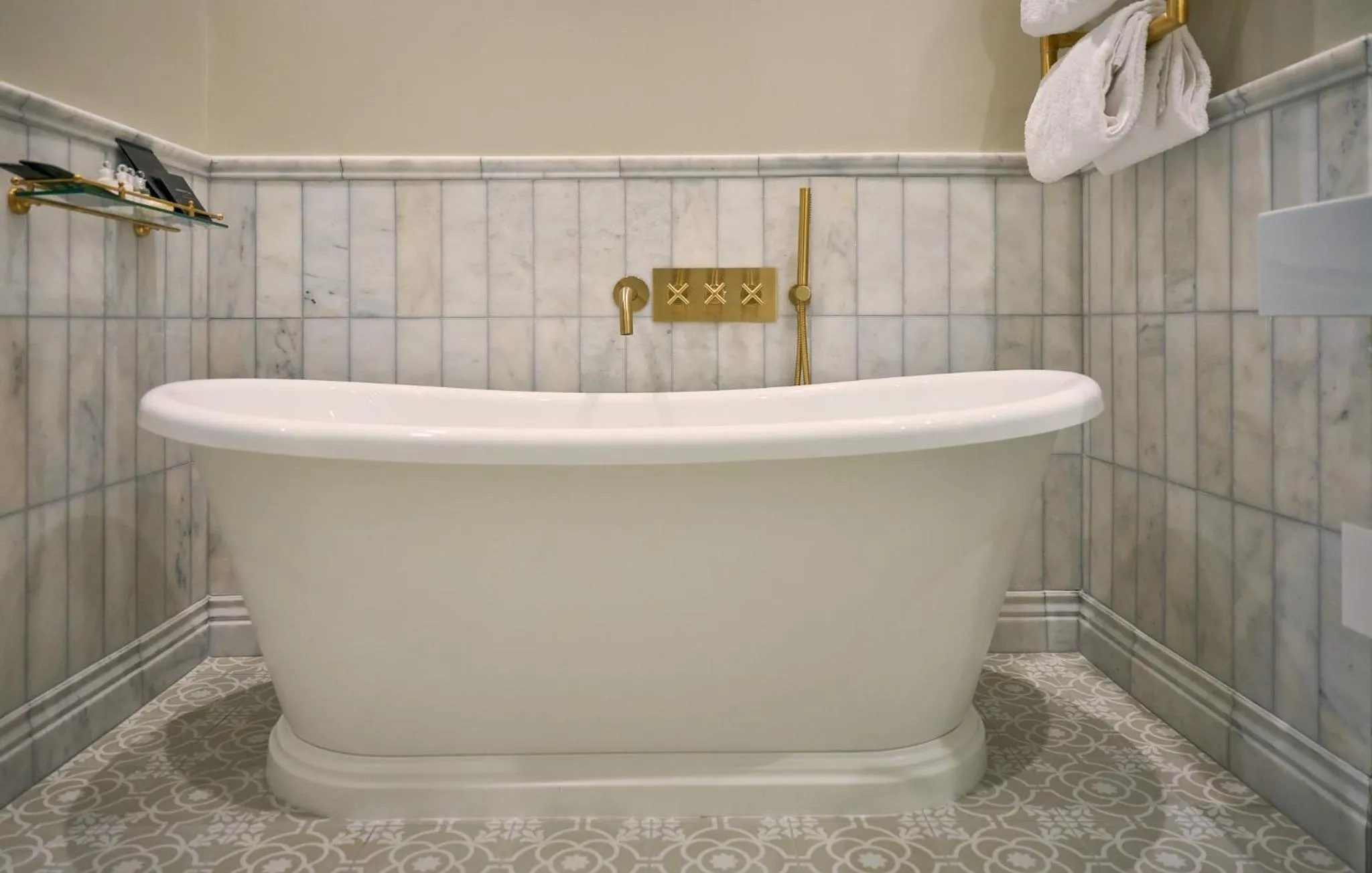 Bathroom in The Tophams Hotel