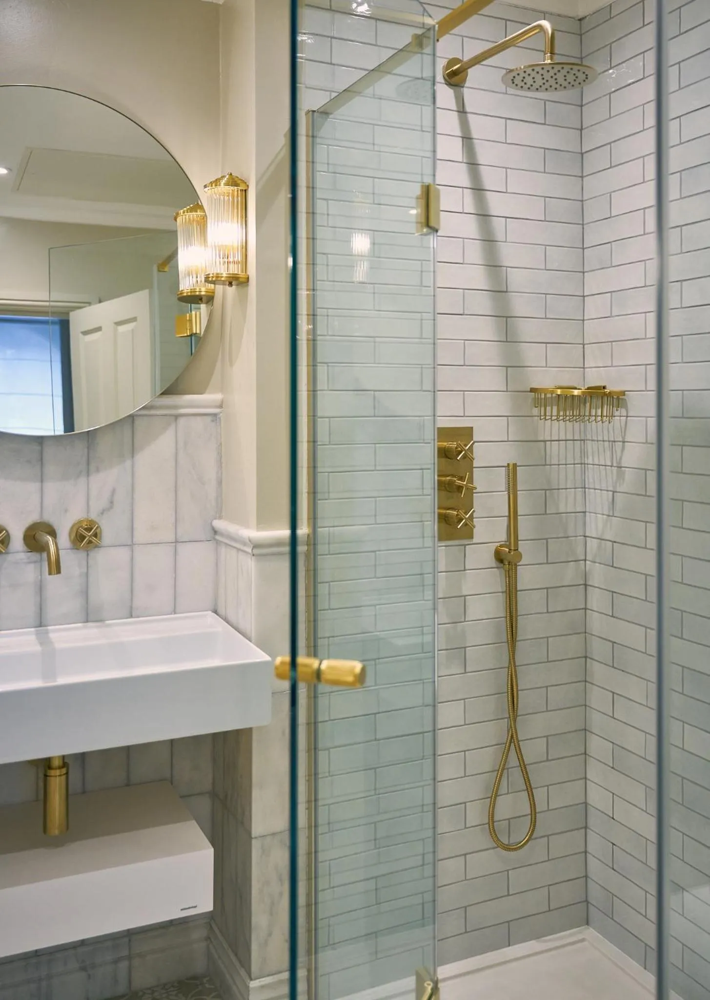 Bathroom in The Tophams Hotel