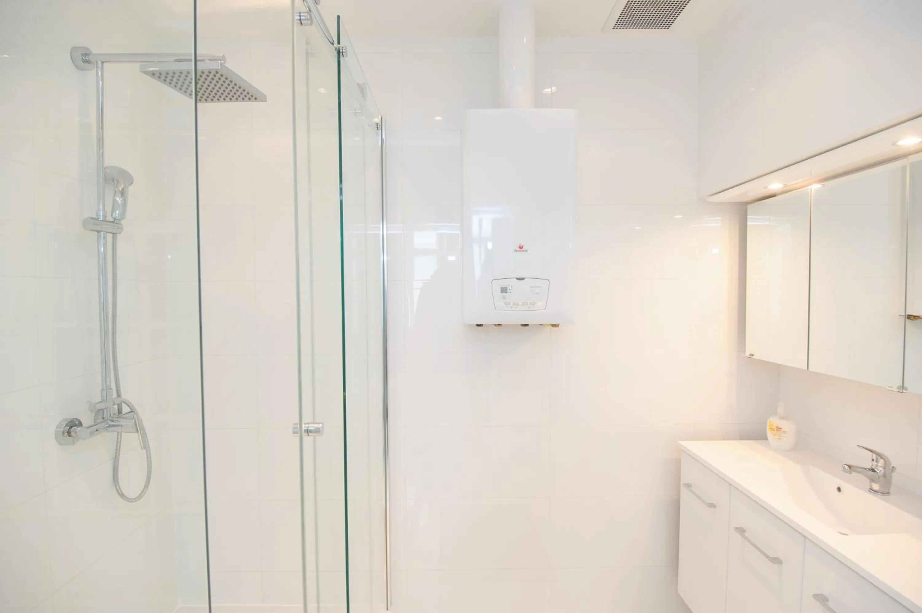 Bathroom in Vienna-apartment-one Schmidgasse