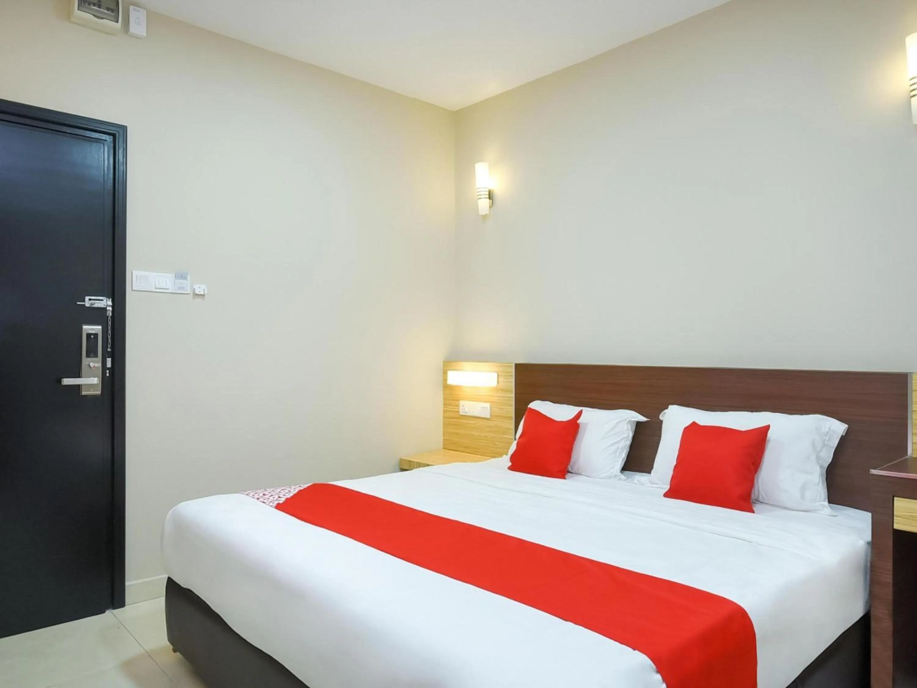 Photo of the whole room, Bed in Hotel O La Mirina Boutique Inn