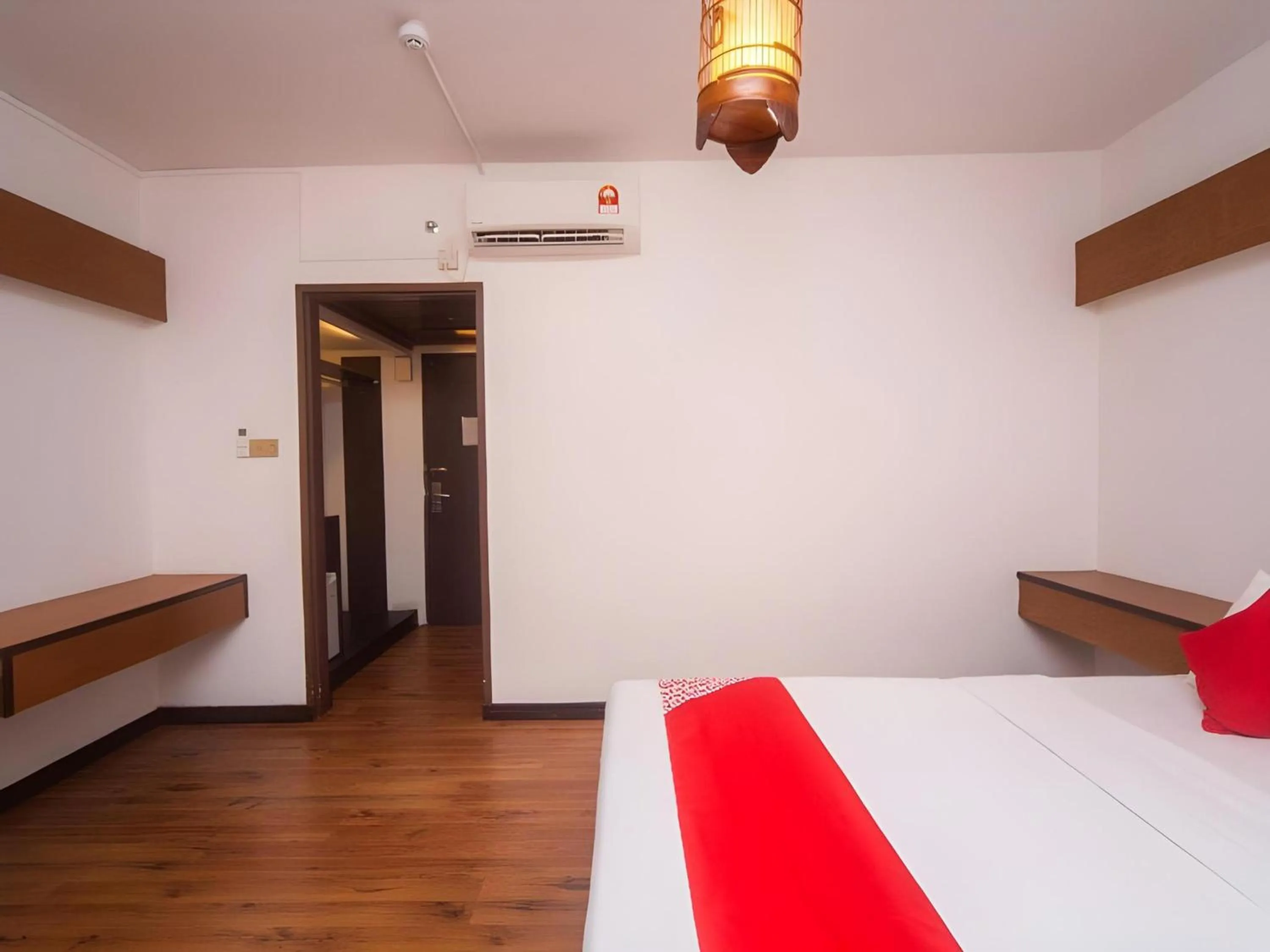 Photo of the whole room, Bed in Hotel O La Mirina Boutique Inn