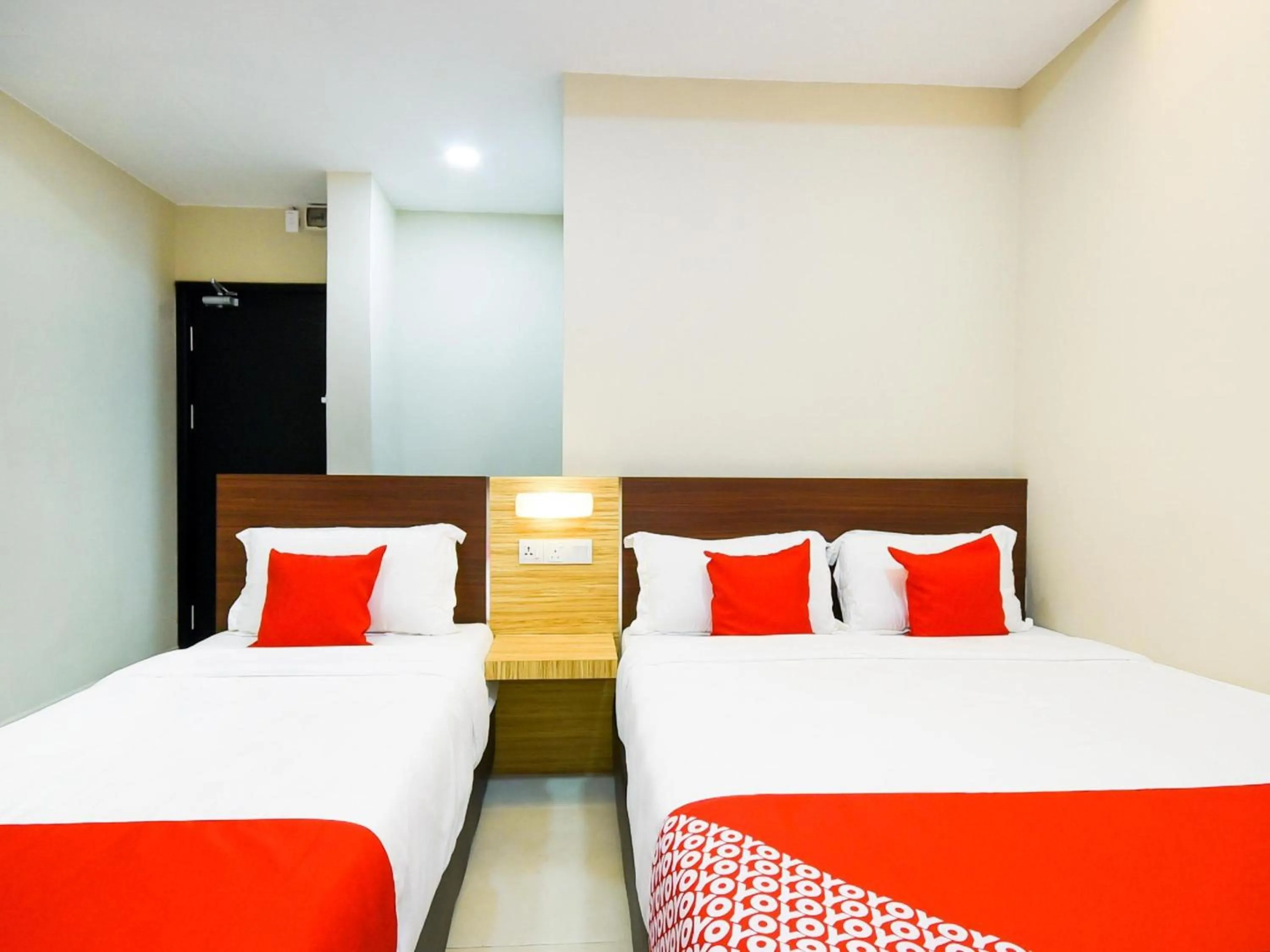 Bedroom, Bed in Hotel O La Mirina Boutique Inn