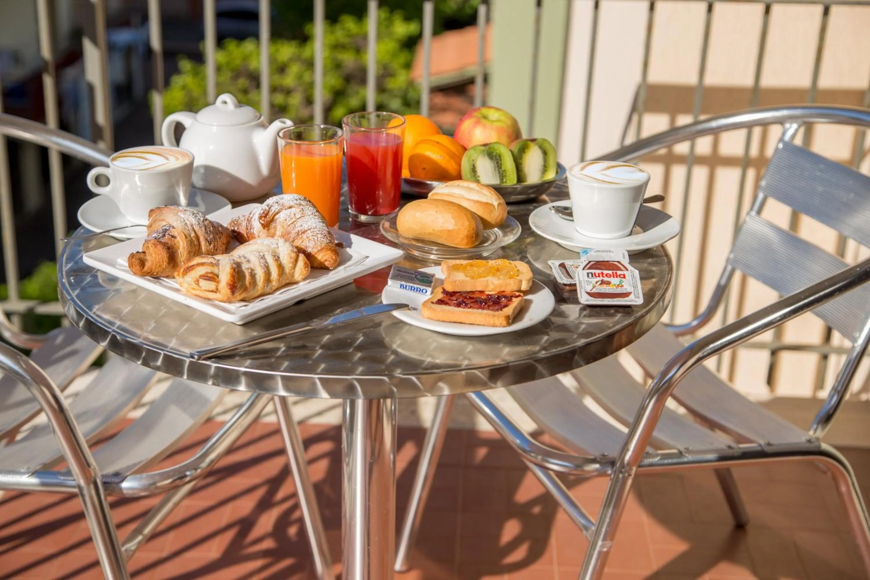 Breakfast in Hotel Corallo
