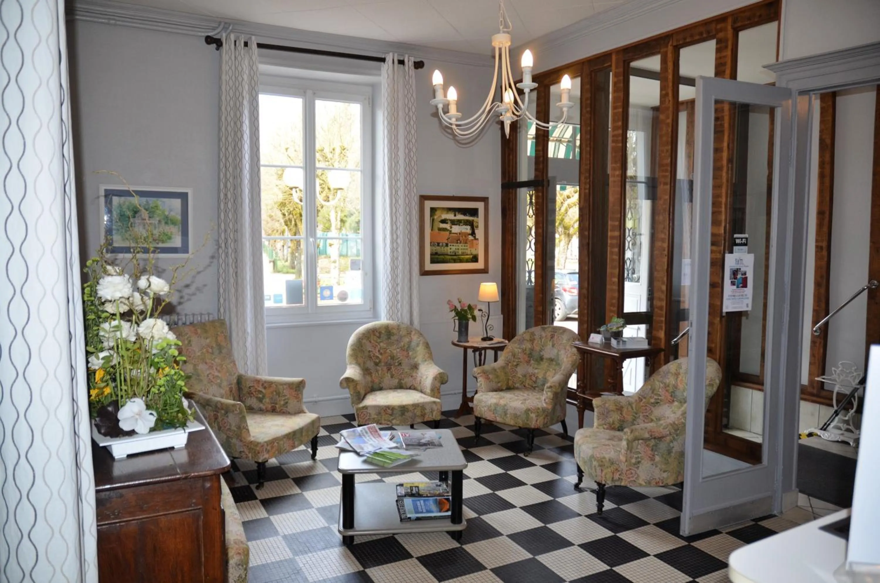 Hôtel et Studios d'Orfeuil