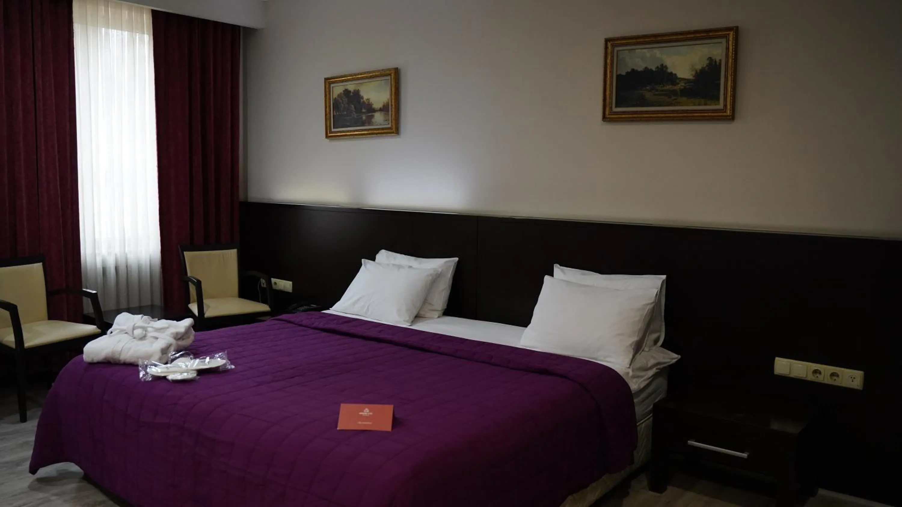 Bed in Arsan Otel