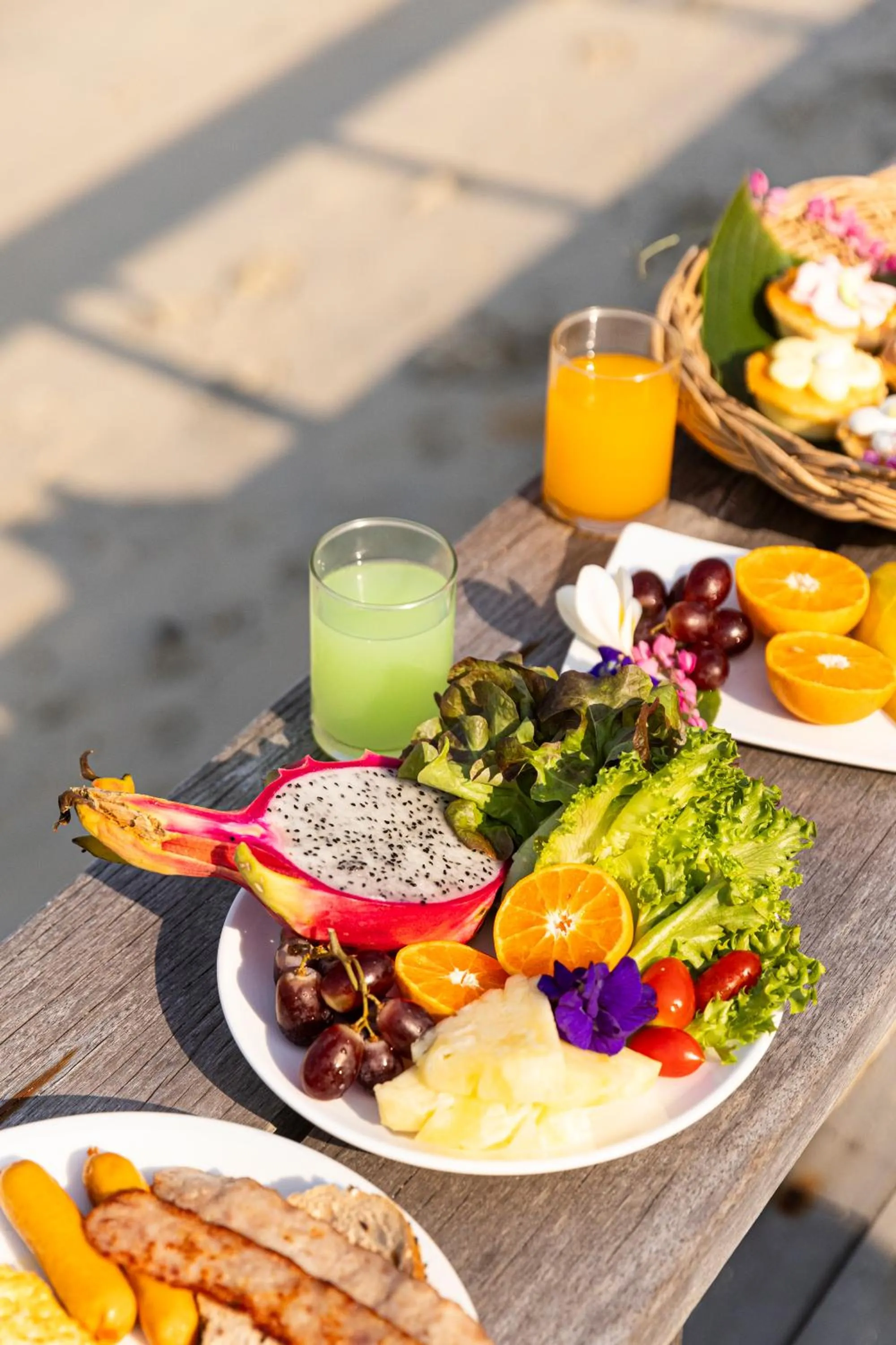 Lipa Lodge Beach Resort