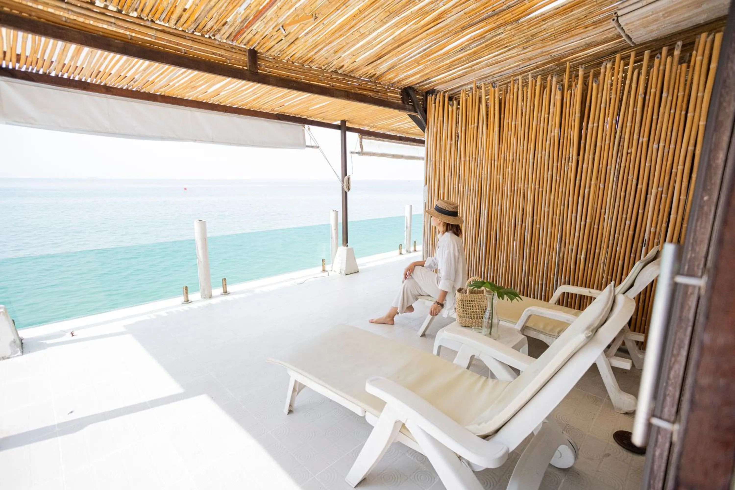 Lipa Lodge Beach Resort