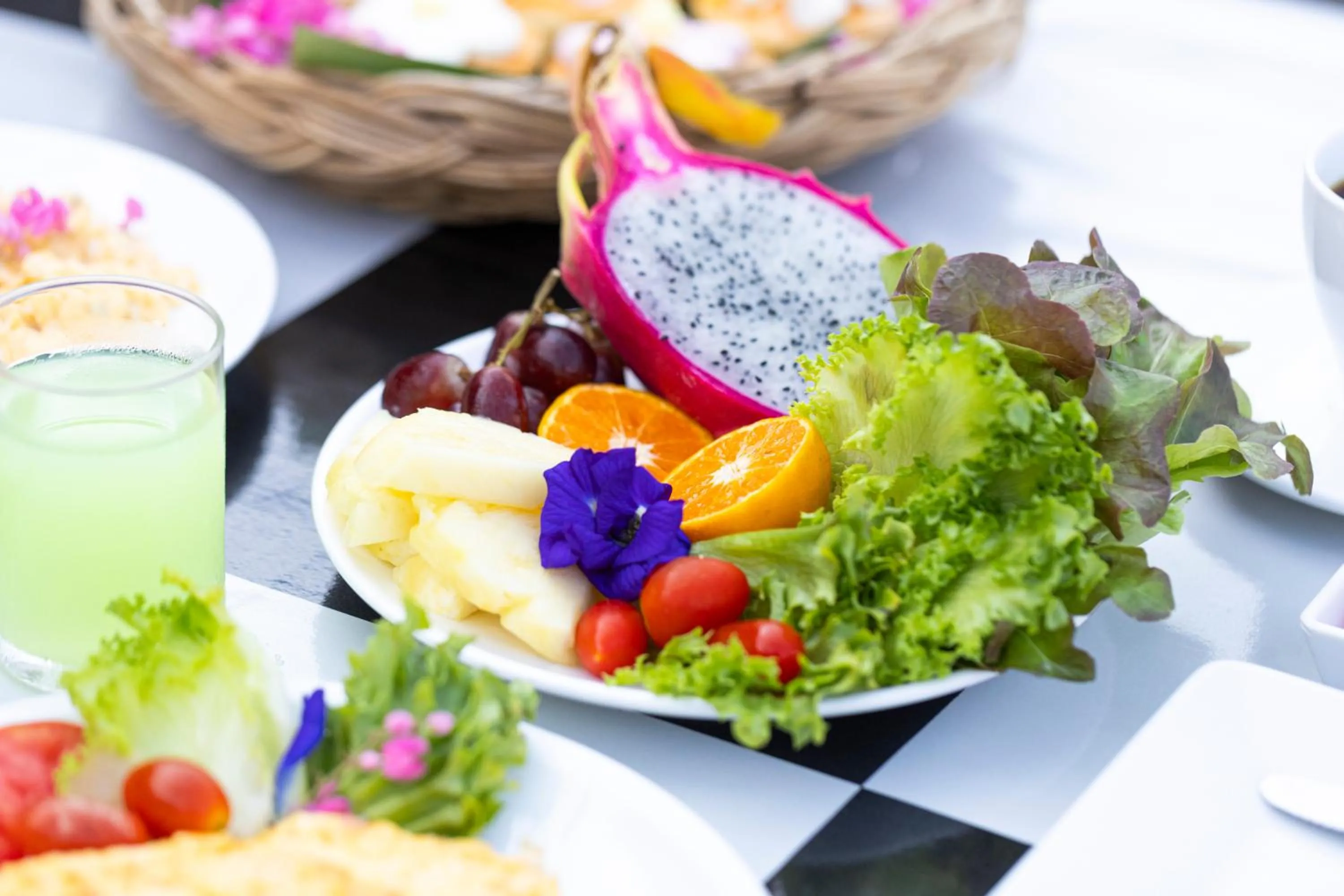 Lipa Lodge Beach Resort