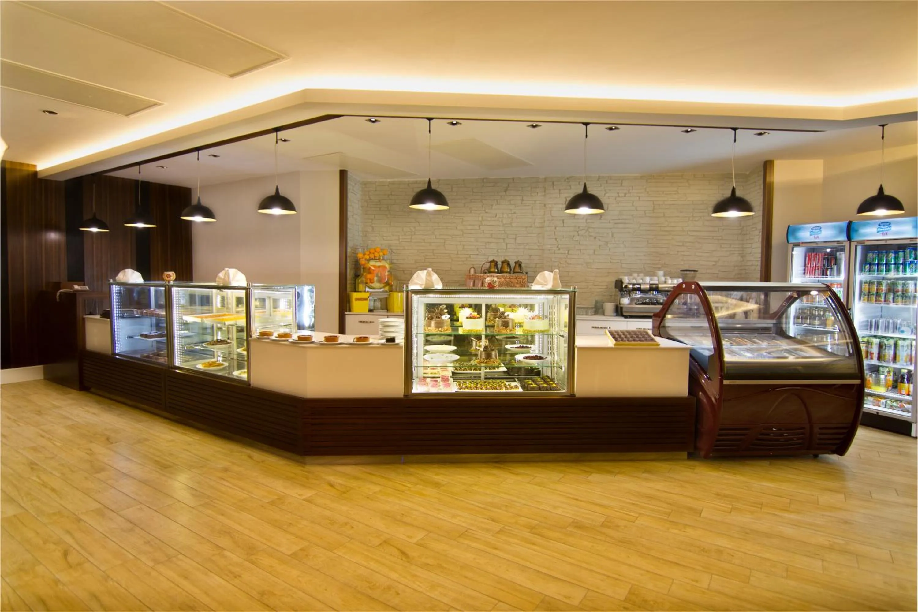 Restaurant/places to eat in Grand Altuntas Hotel