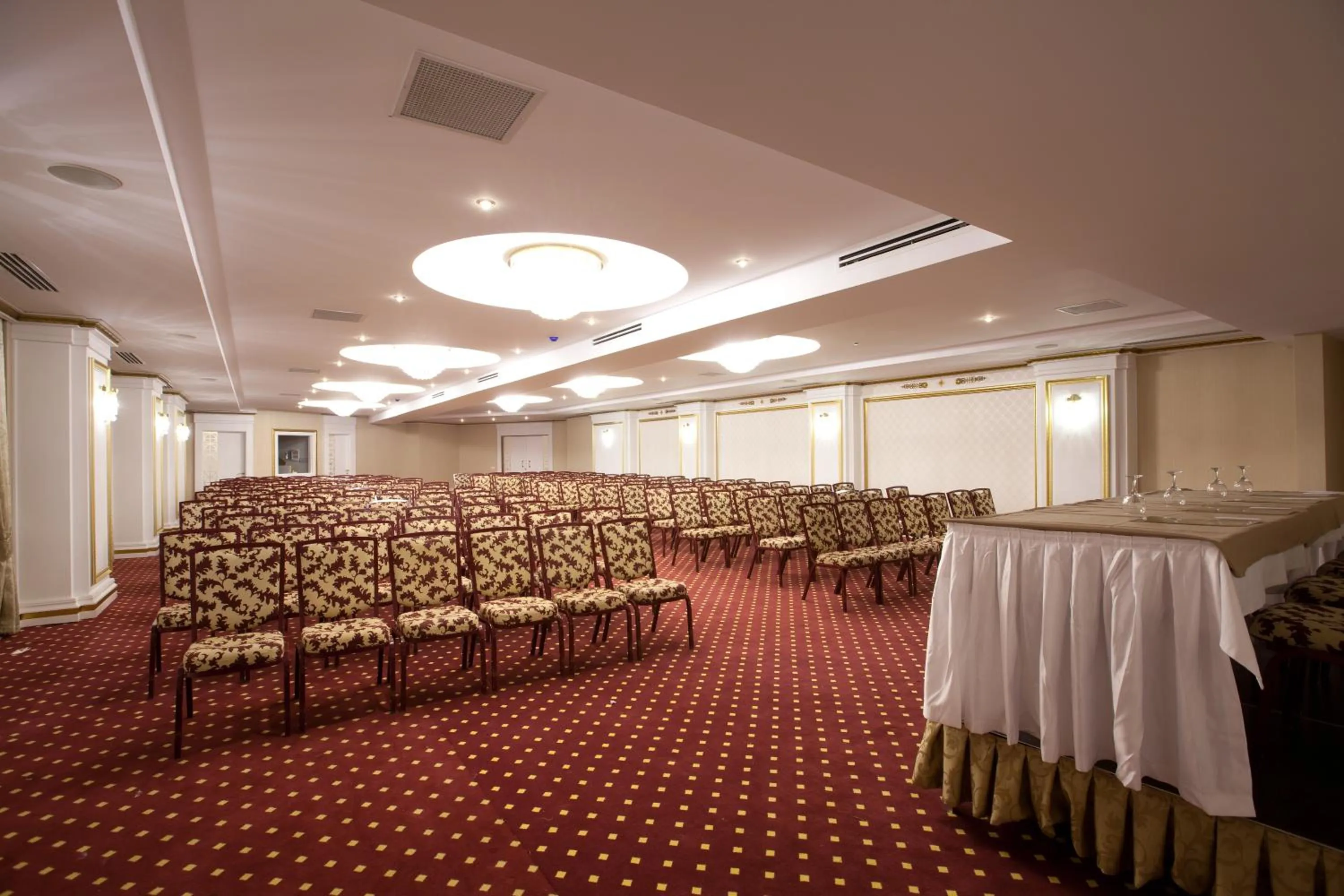 Meeting/conference room in Grand Altuntas Hotel