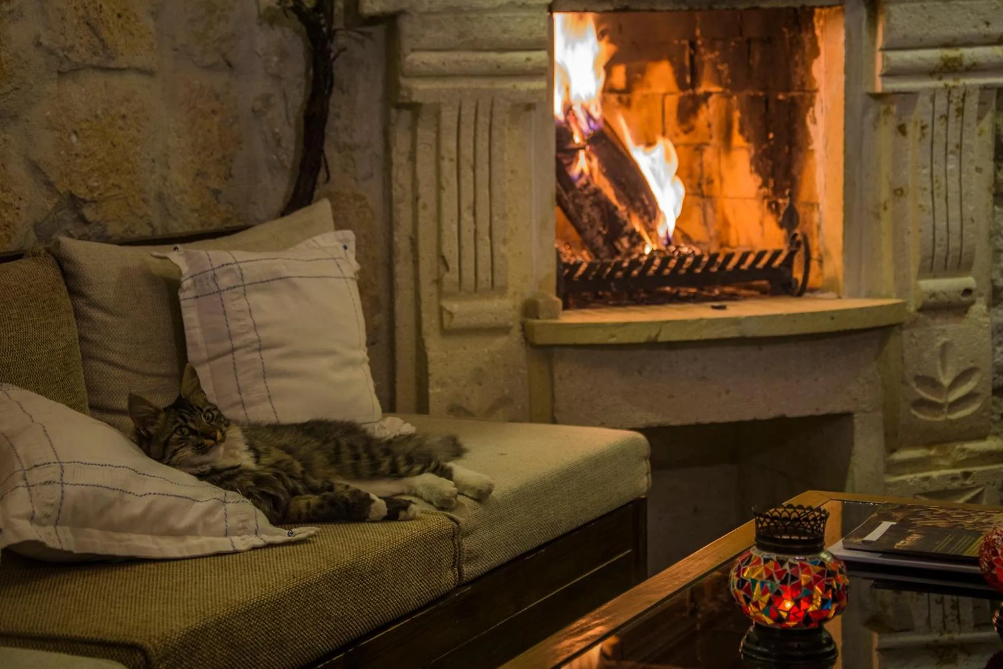 Seating area in Assiana Cave Hotel