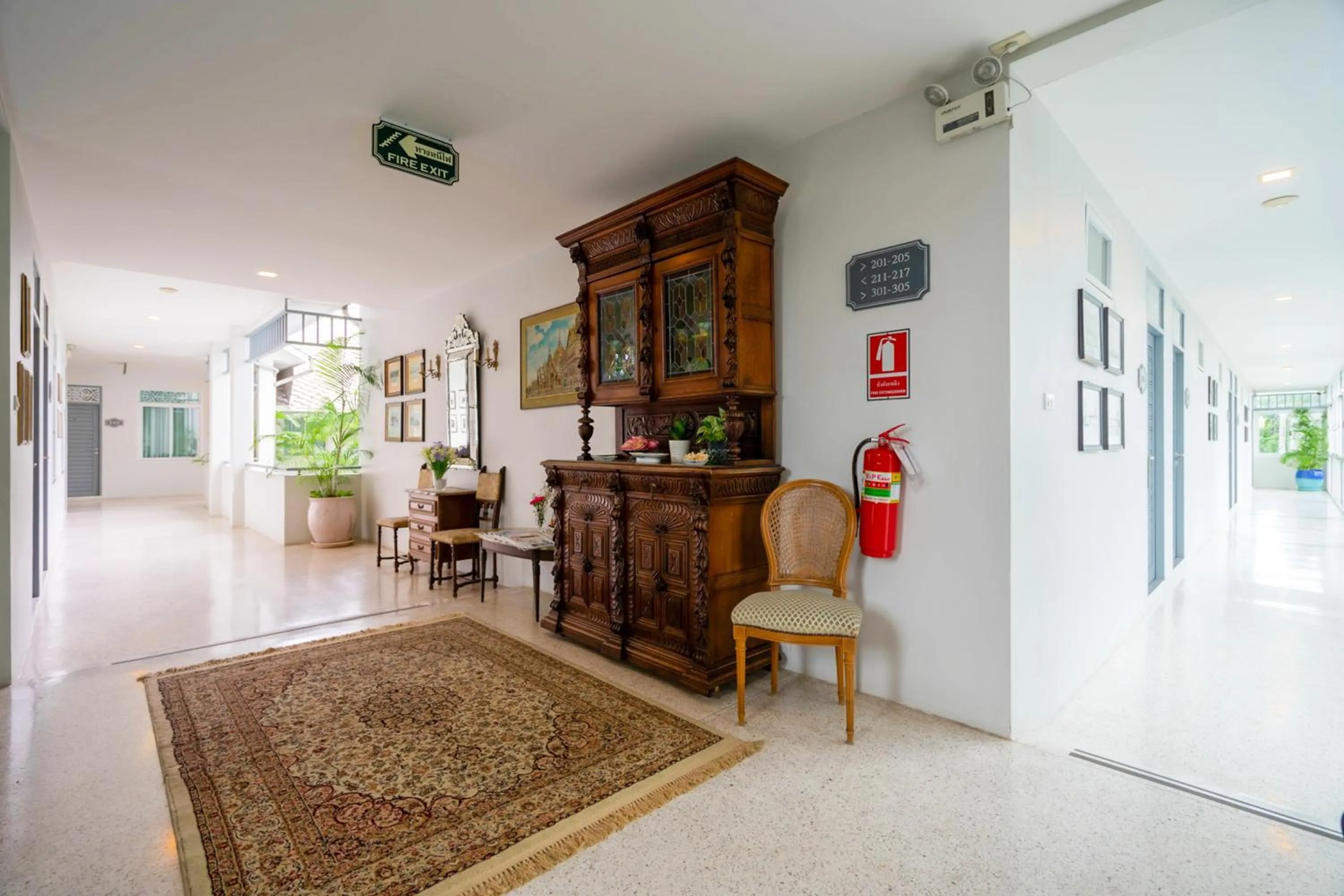 Seating area in Villa Amphawa