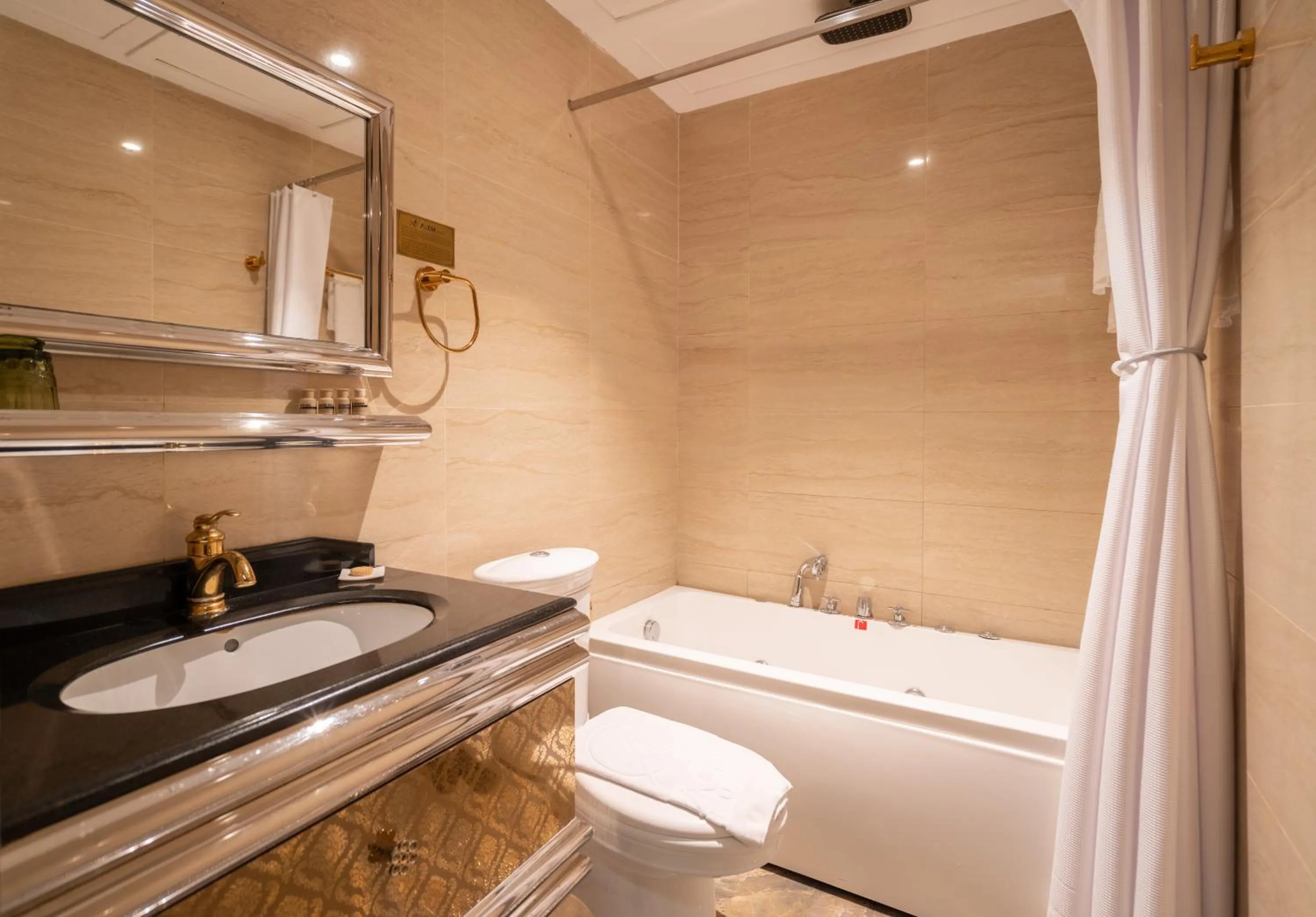 Bathroom in A&EM Phan Boi Chau