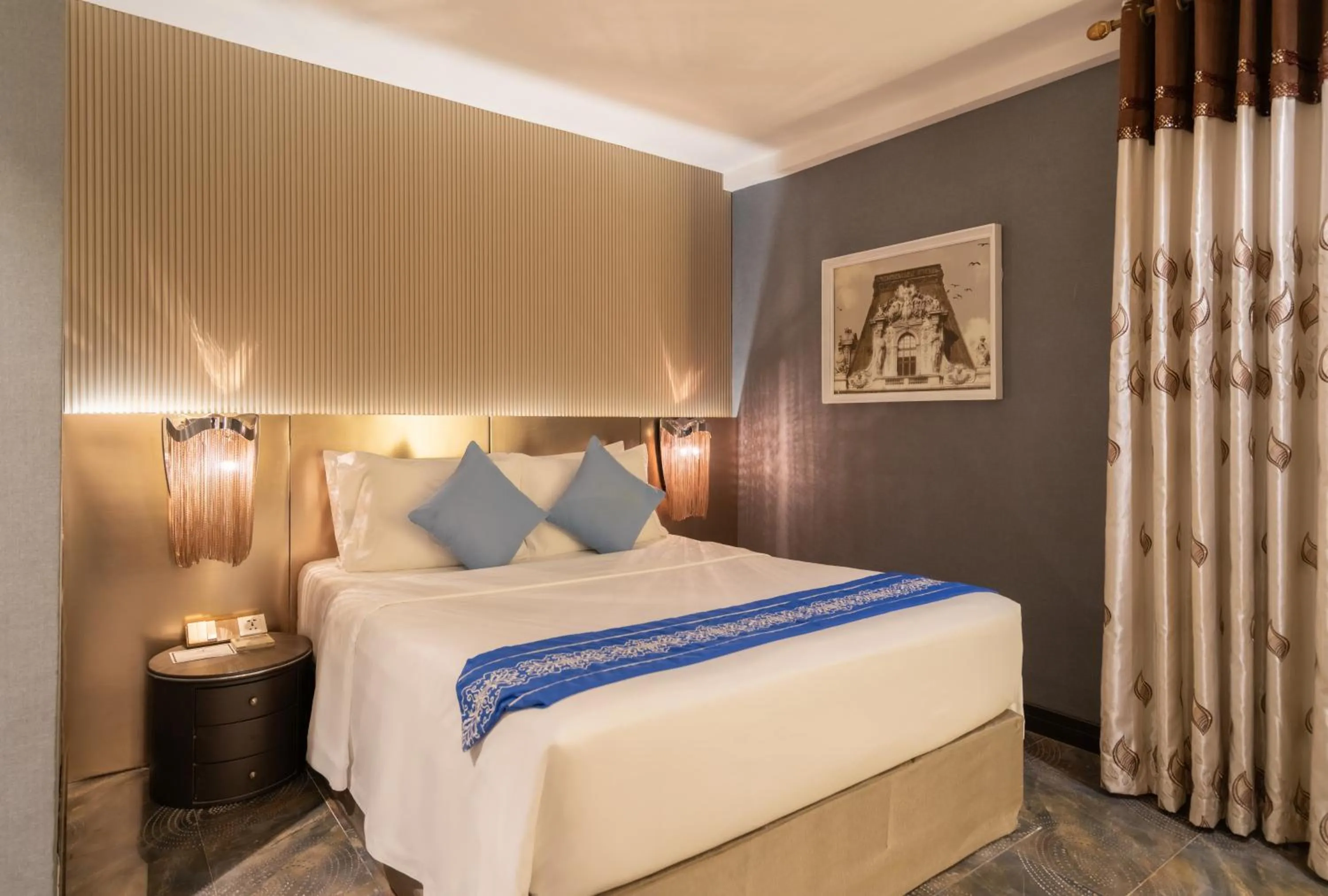 Bed in A&EM Phan Boi Chau