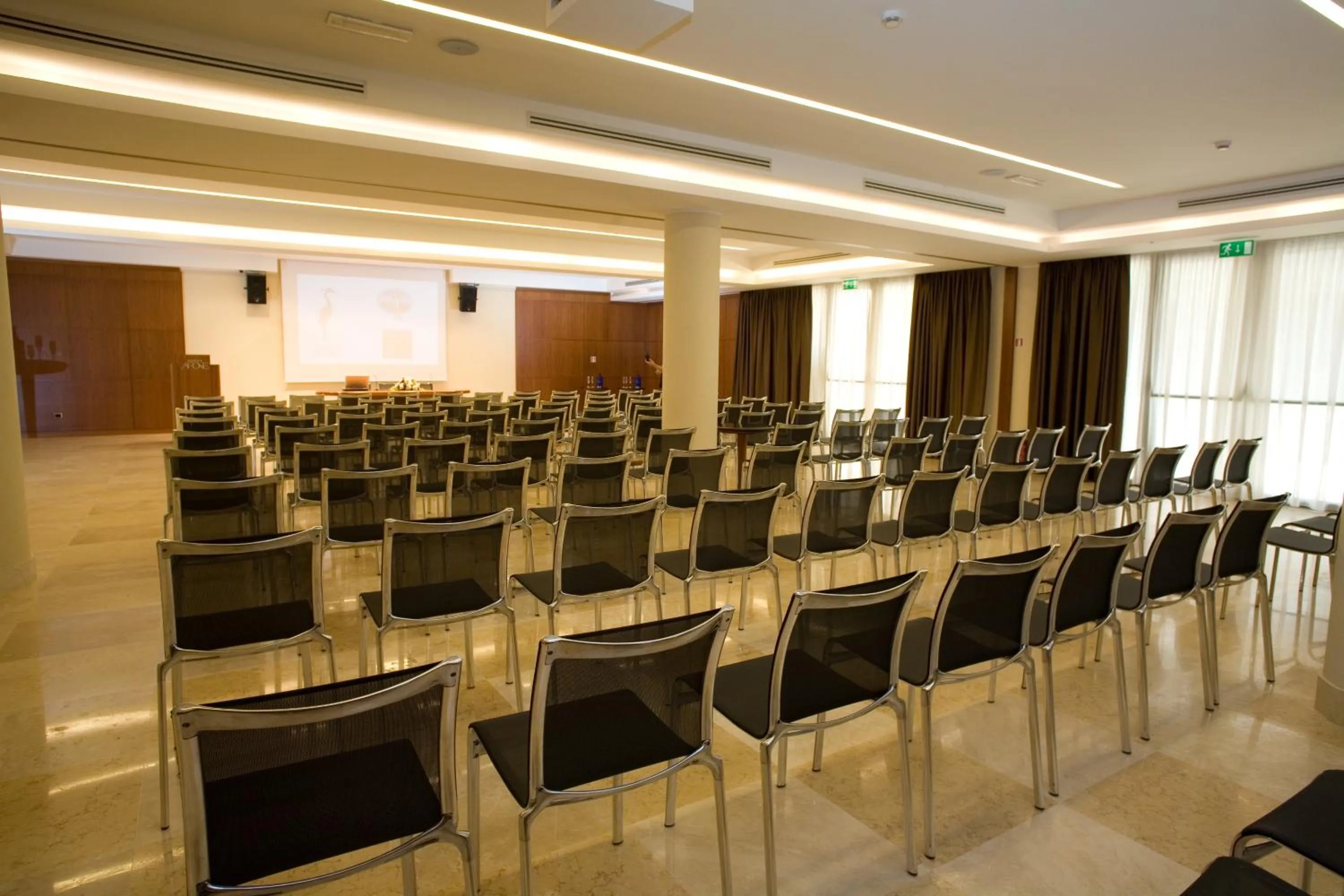 Meeting/conference room in Hotel Airone - Ombrellone incluso al bagno Dolce Vita a Marina dal 1 giugno al 28 settembre