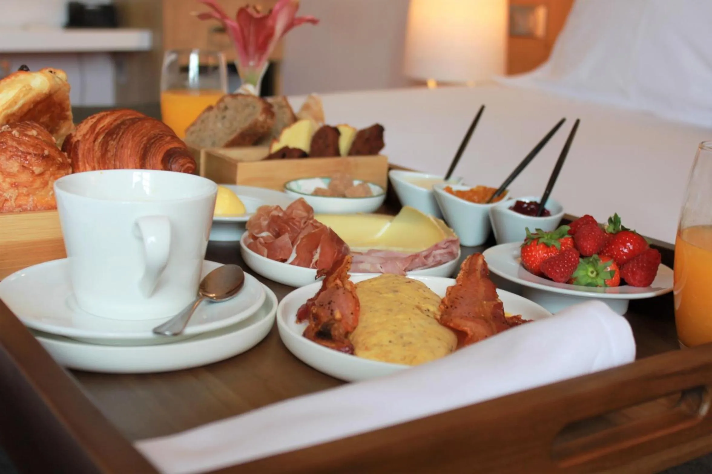 Breakfast in Hôtel Berria par La Maison de Pierre