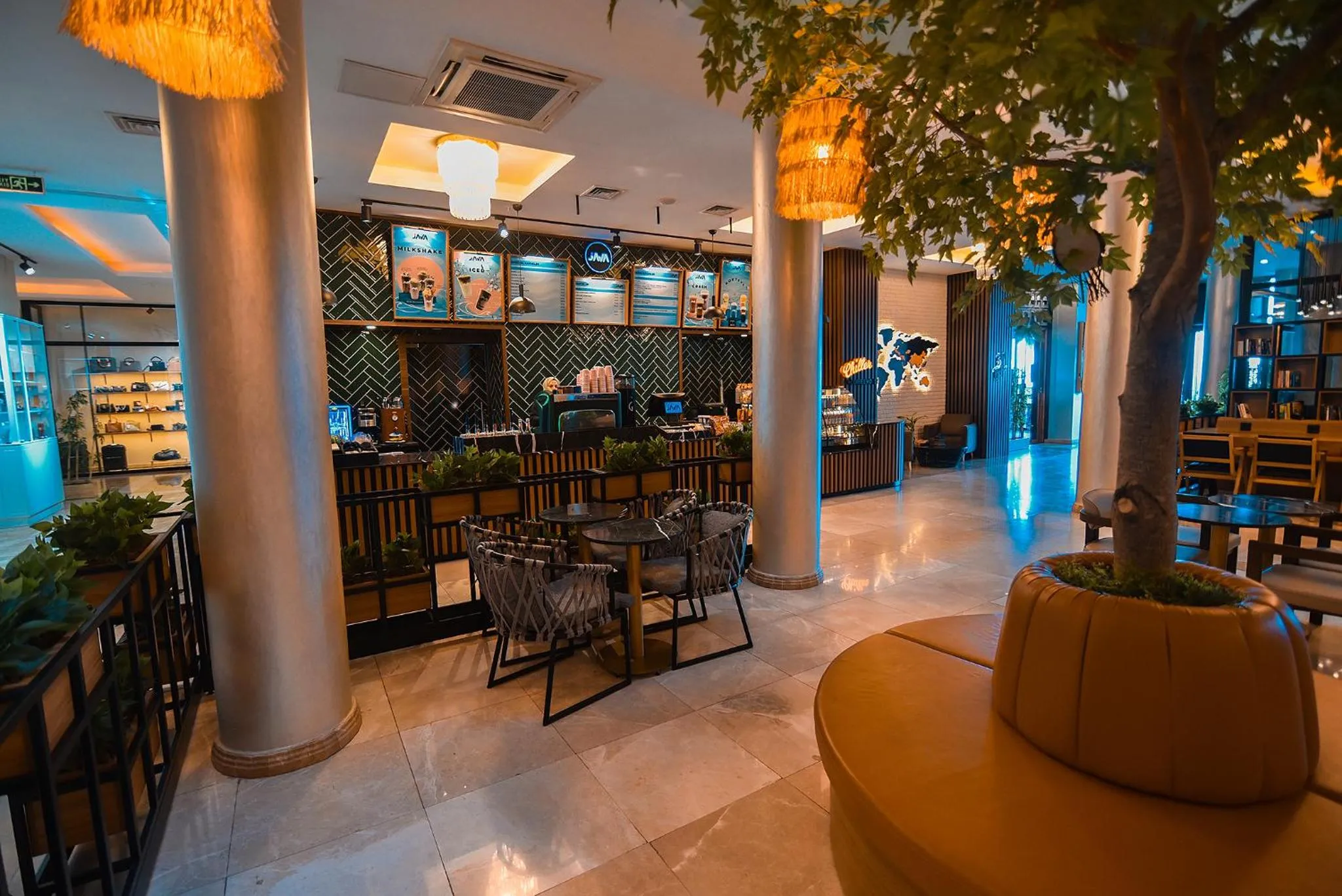 Seating area in Royal Comfort Hotel