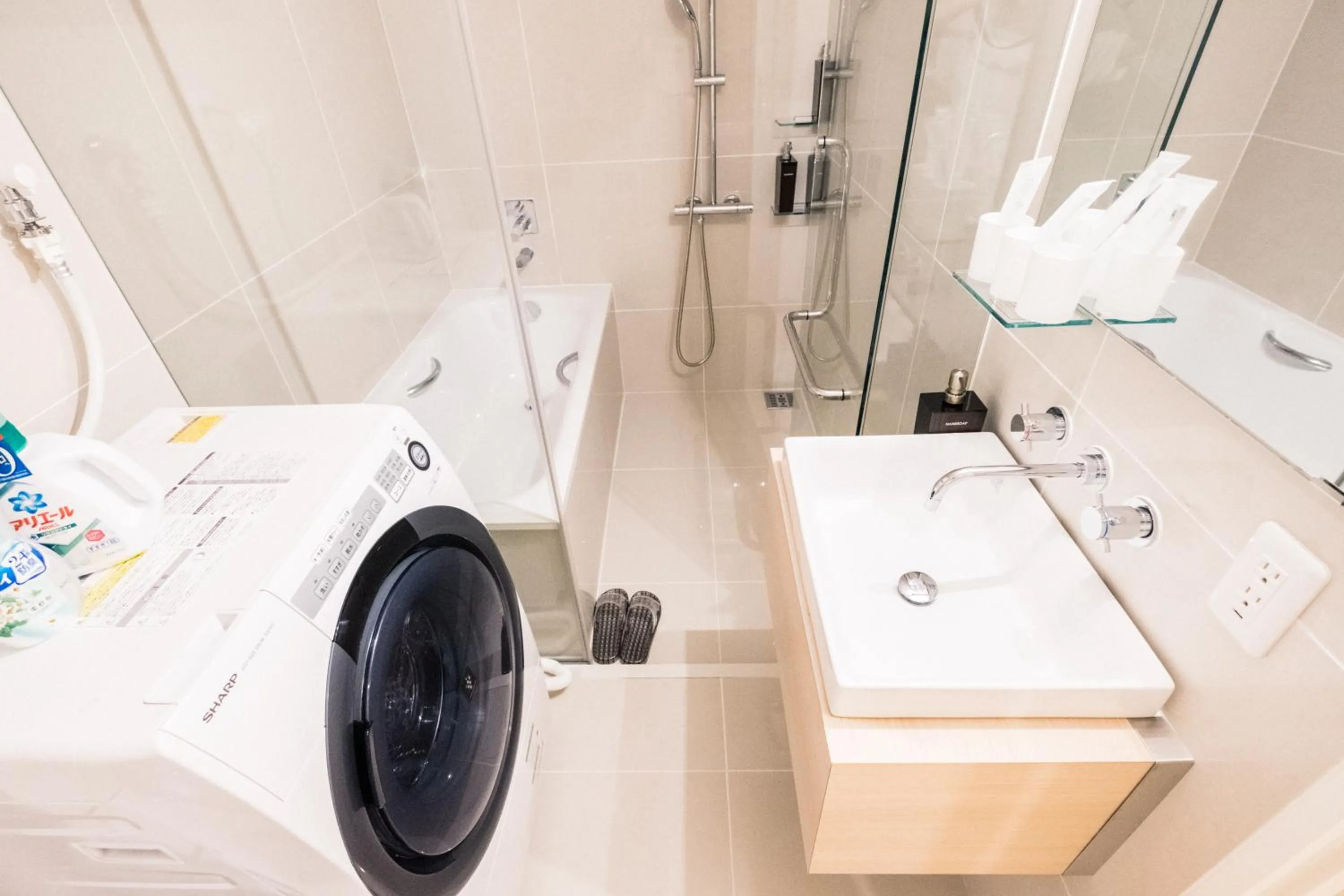 Toilet in SPATIUM GINZA