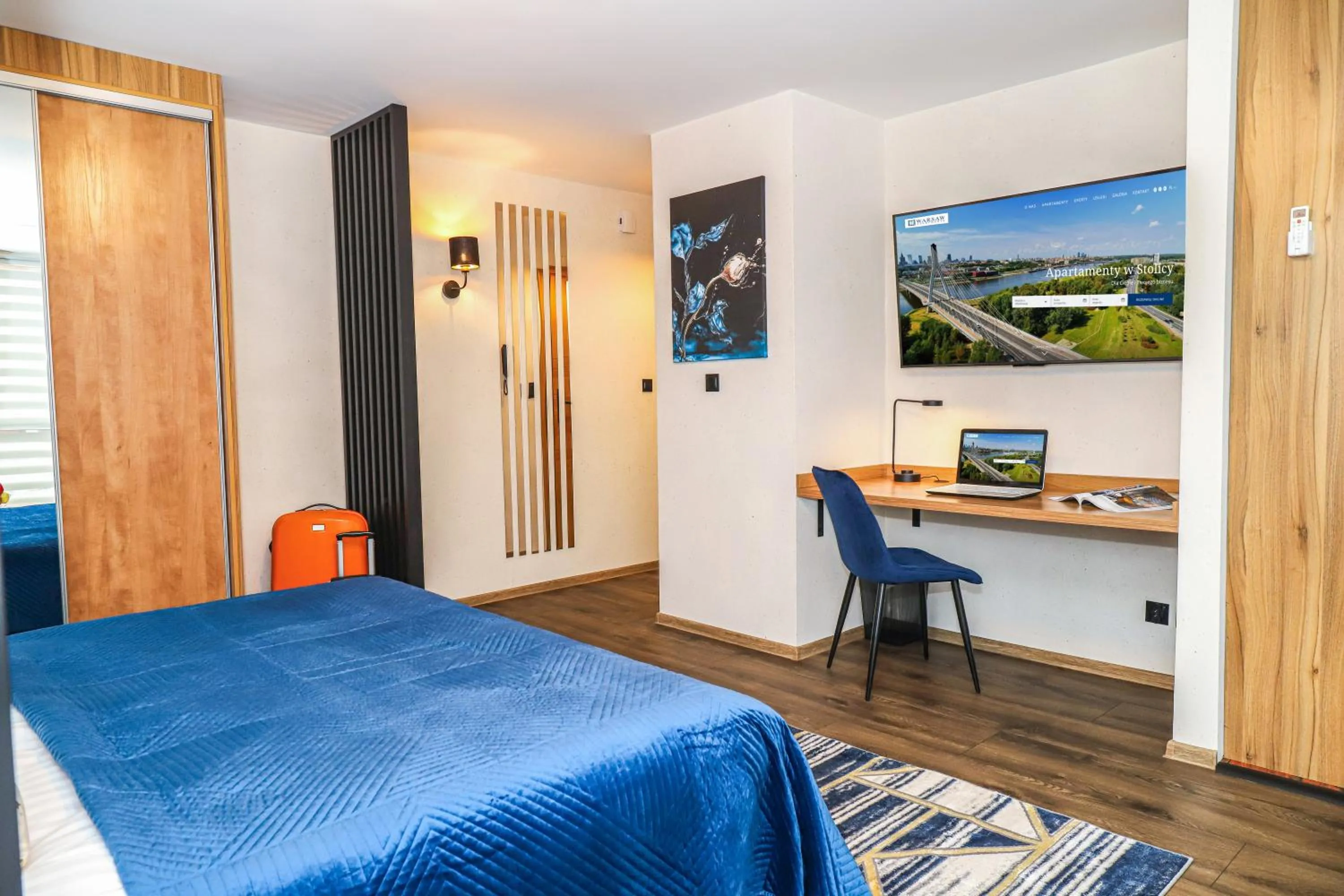 Bed in Warsaw Apartments - Apartamenty Sadyba