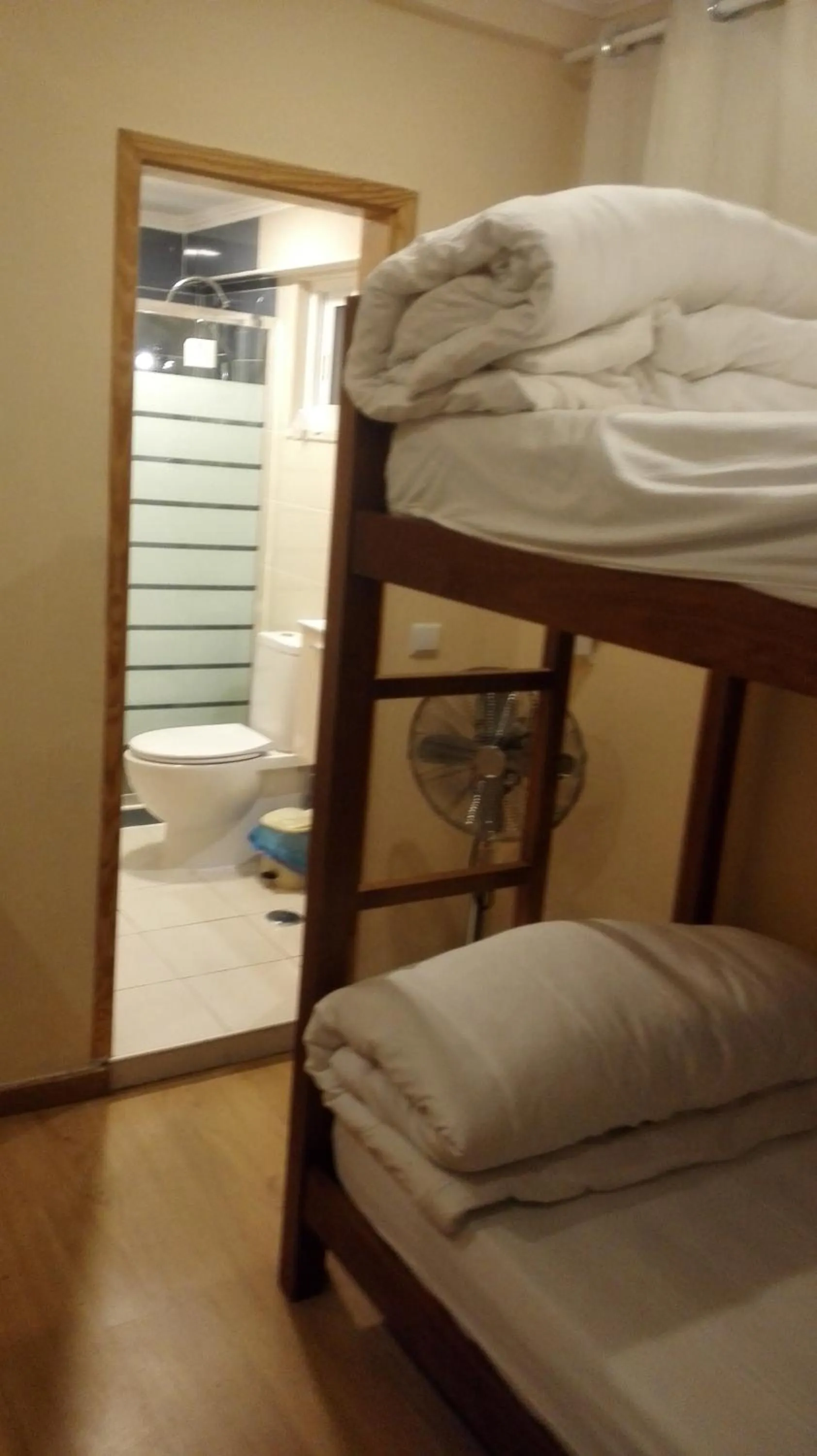 Photo of the whole room, Bed in Residencial Condado