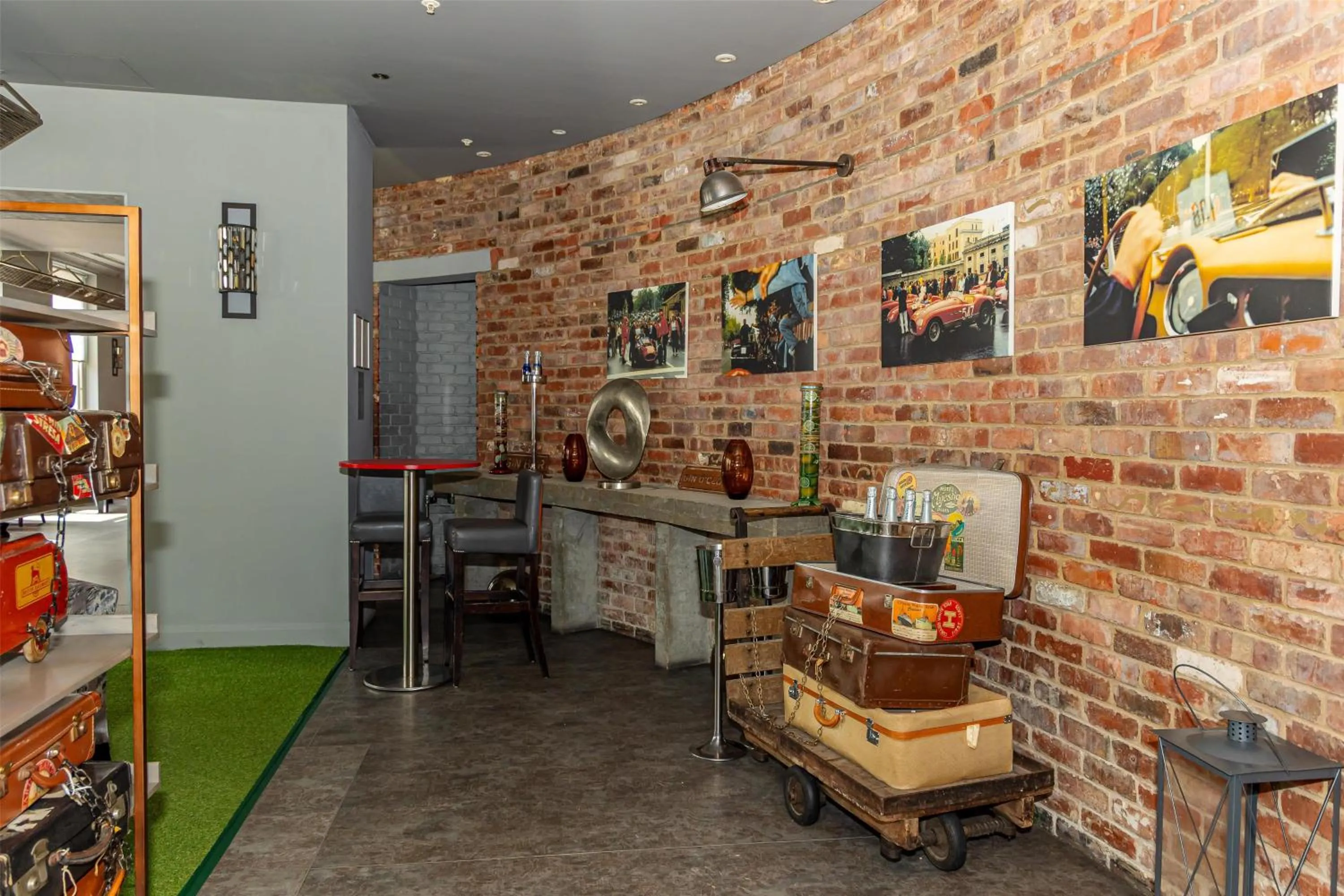 Restaurant/places to eat in Hilton London Paddington