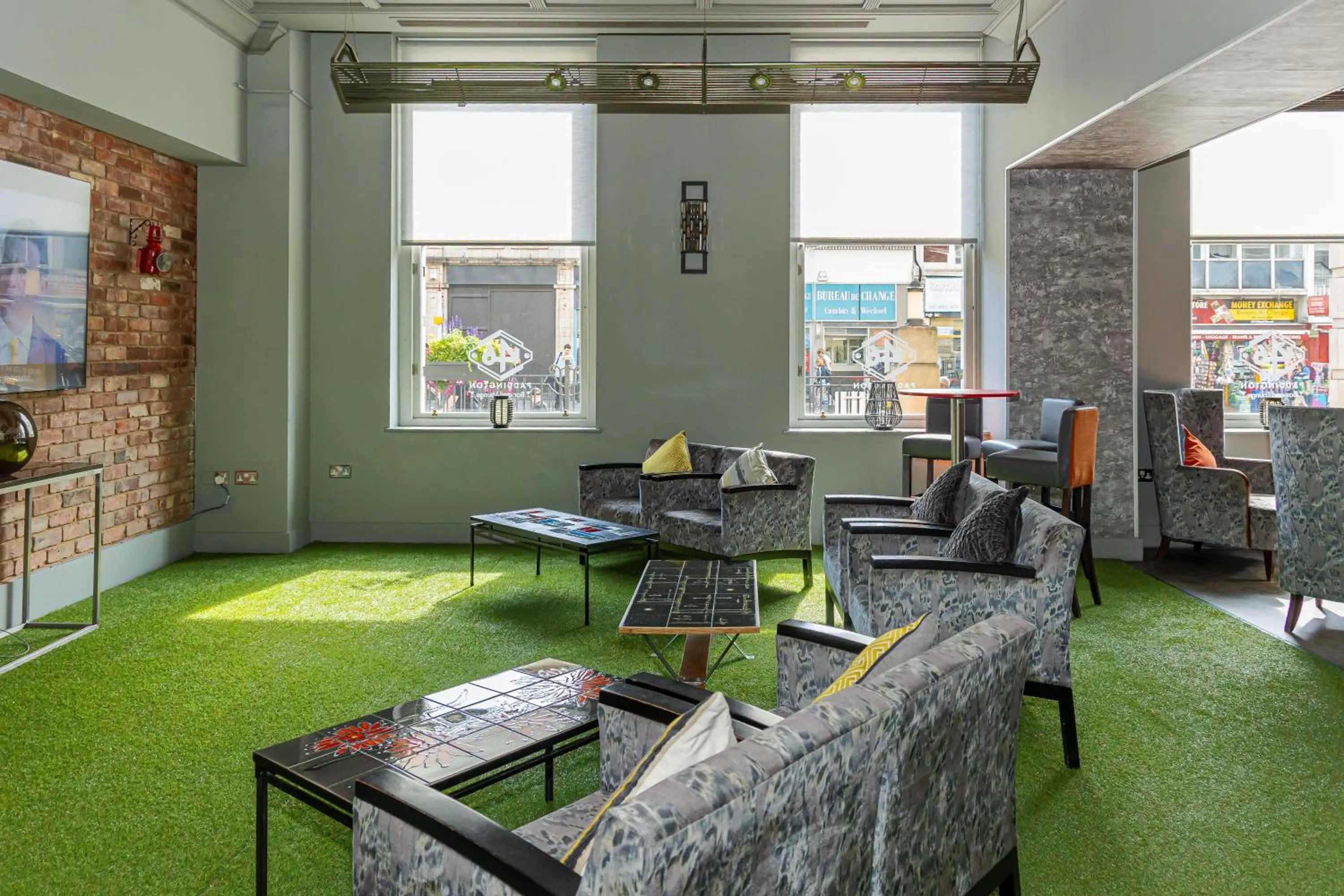 Restaurant/places to eat in Hilton London Paddington