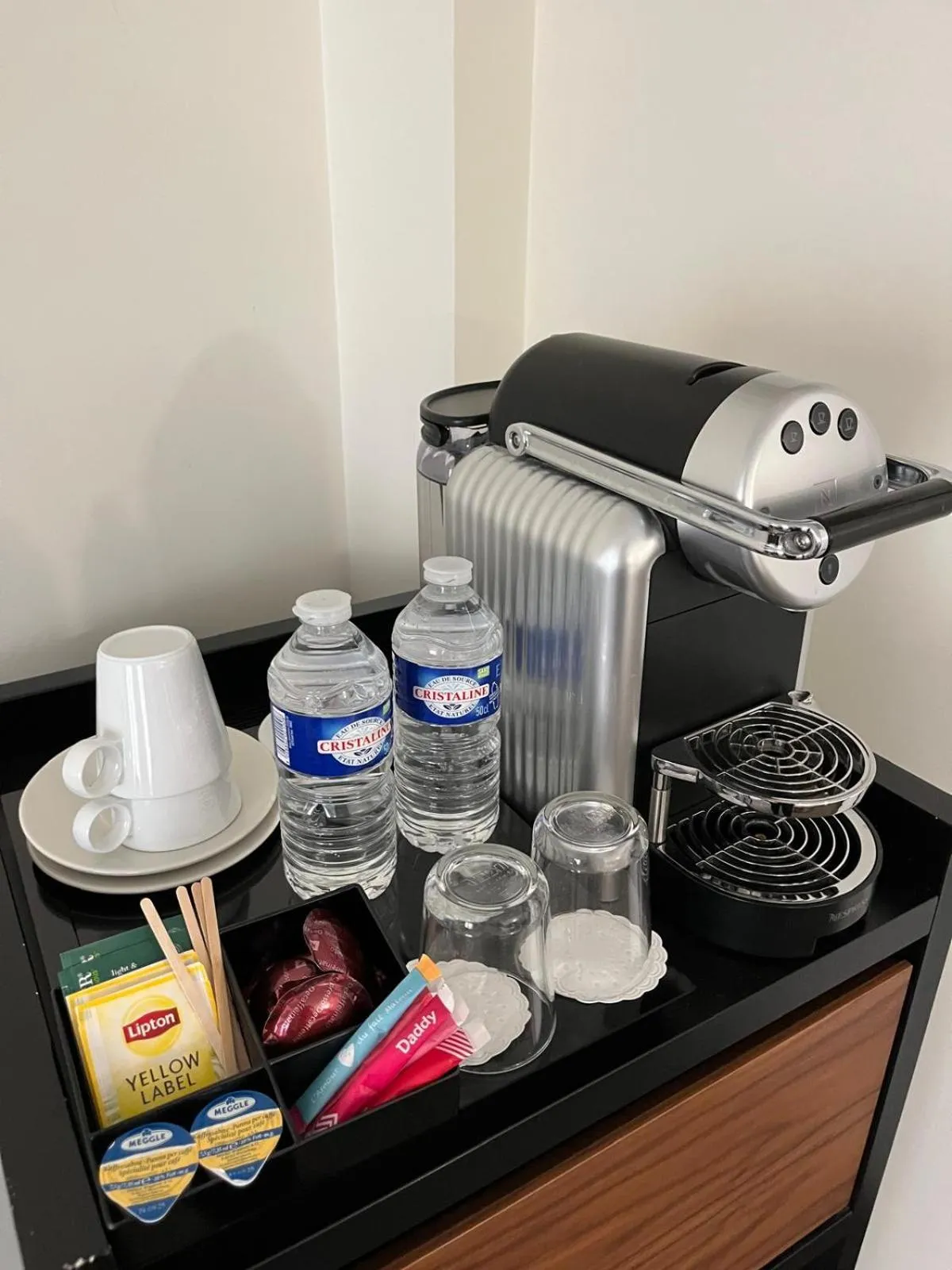 Coffee/tea facilities in Le Grand Hôtel de Normandie