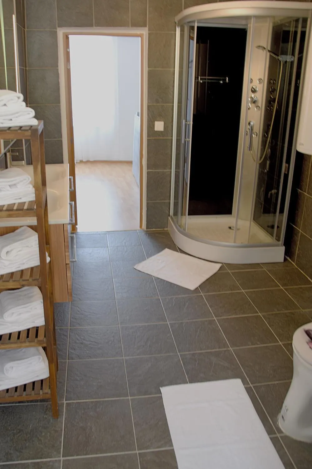 Shower in Hotel-Gasthof Restaurant Murblick