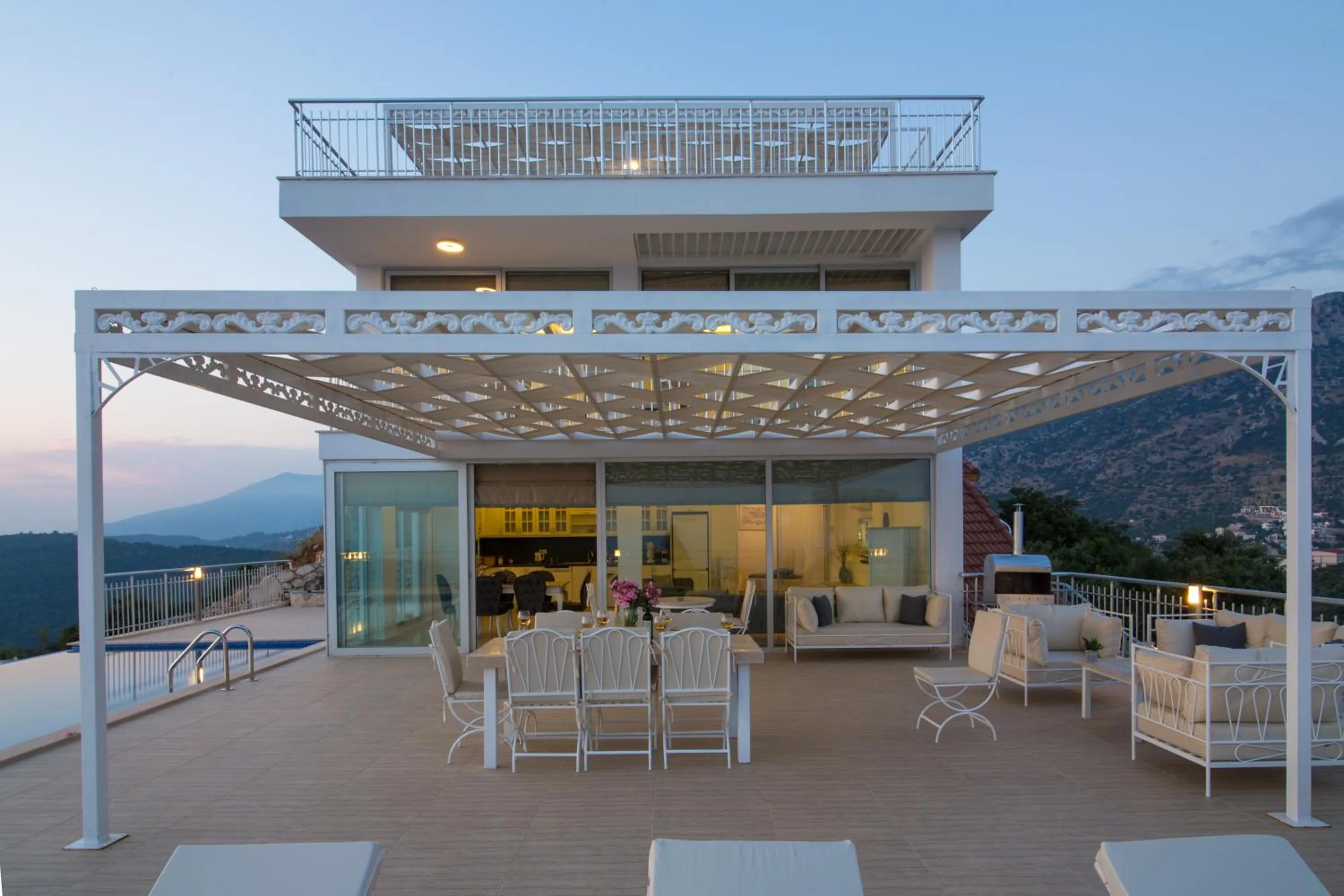 BBQ facilities in Infinity Villa Kalkan