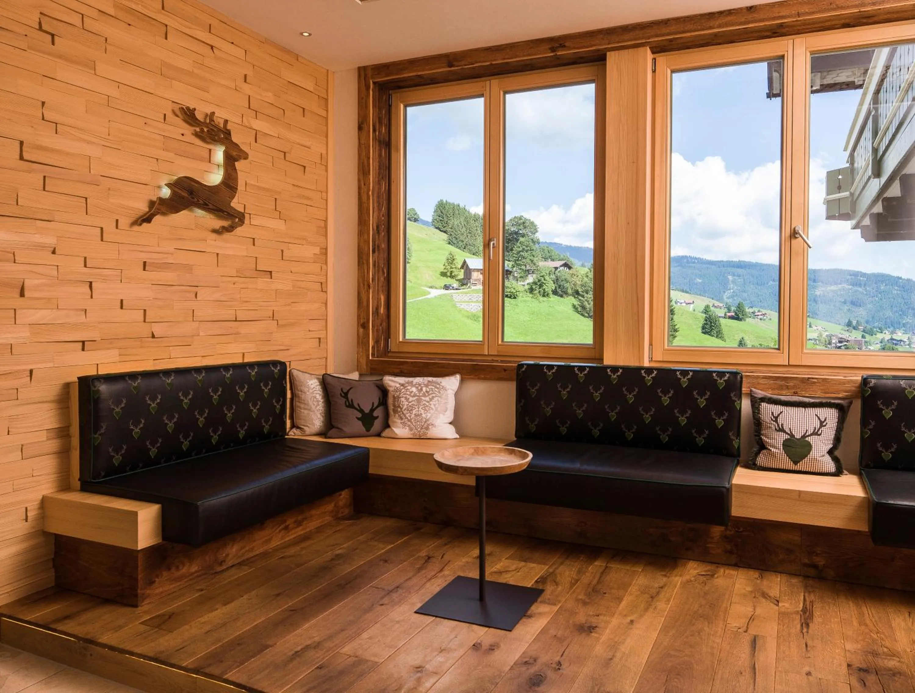 Seating area in Haller's Geniesserhotel